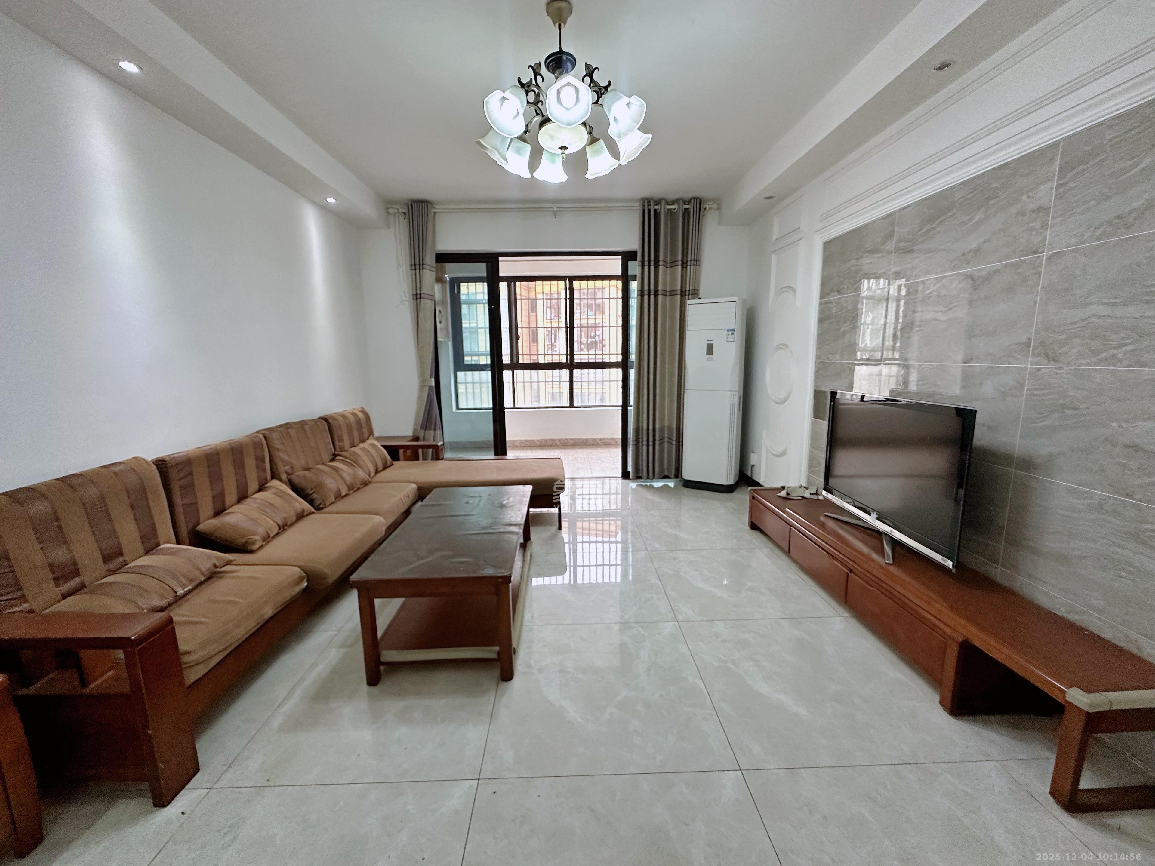 鑫远悦城(鑫远悦时代) 3室2厅1卫 2200.0元/月 鑫远悦城(鑫远悦时代) 3室2厅1卫 2200.0元/月室内图