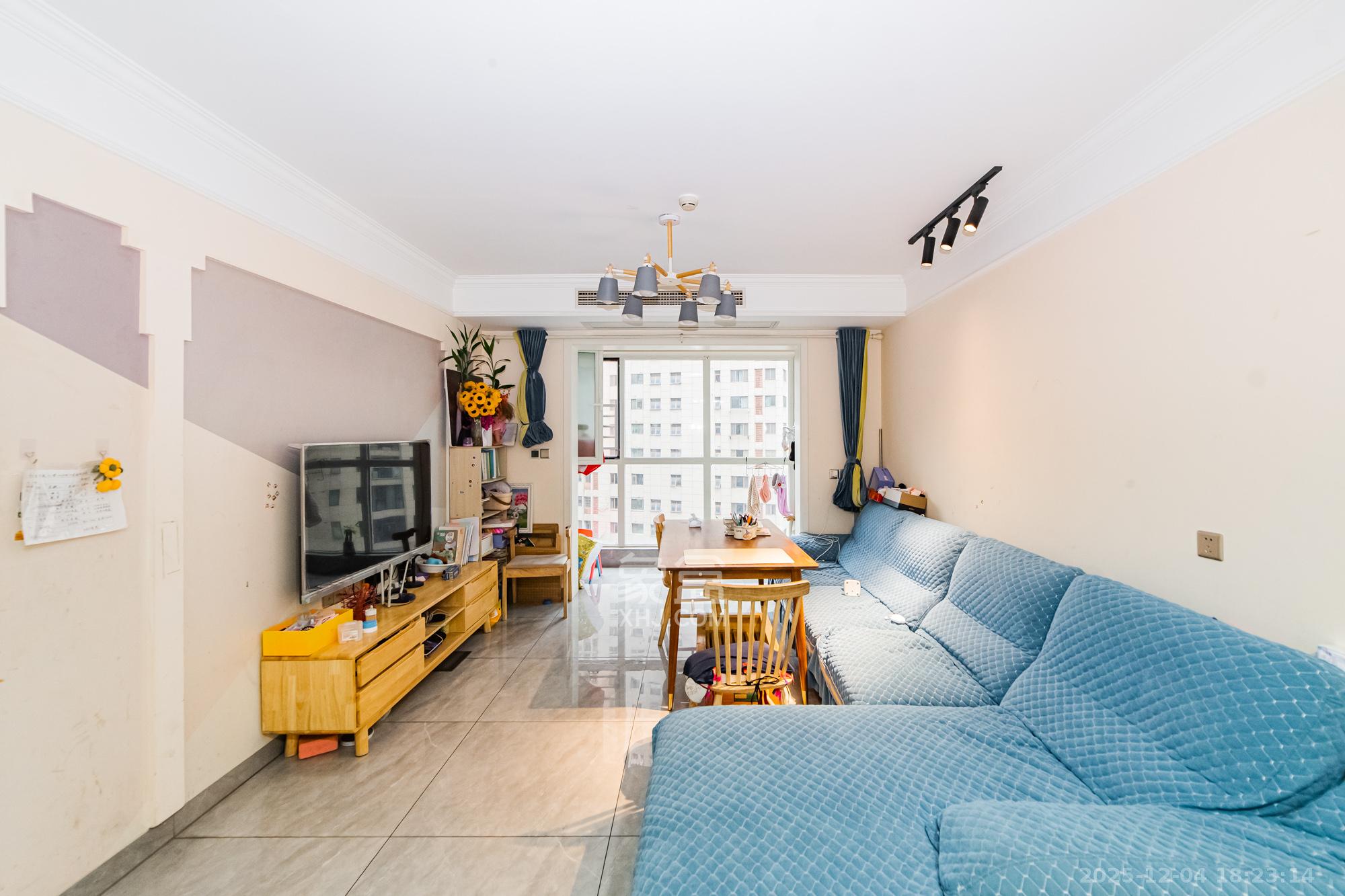 北辰三角洲E4区  3室2厅1卫    120.0万