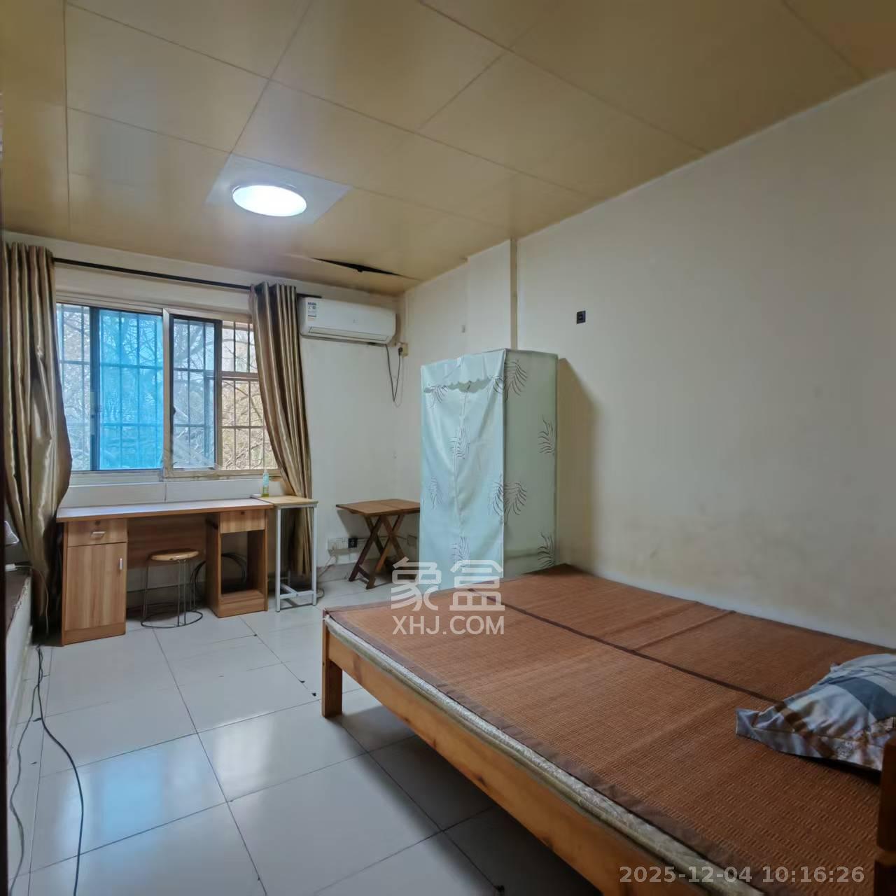 都市E站  2室1厅1卫    1200.0元/月室内图