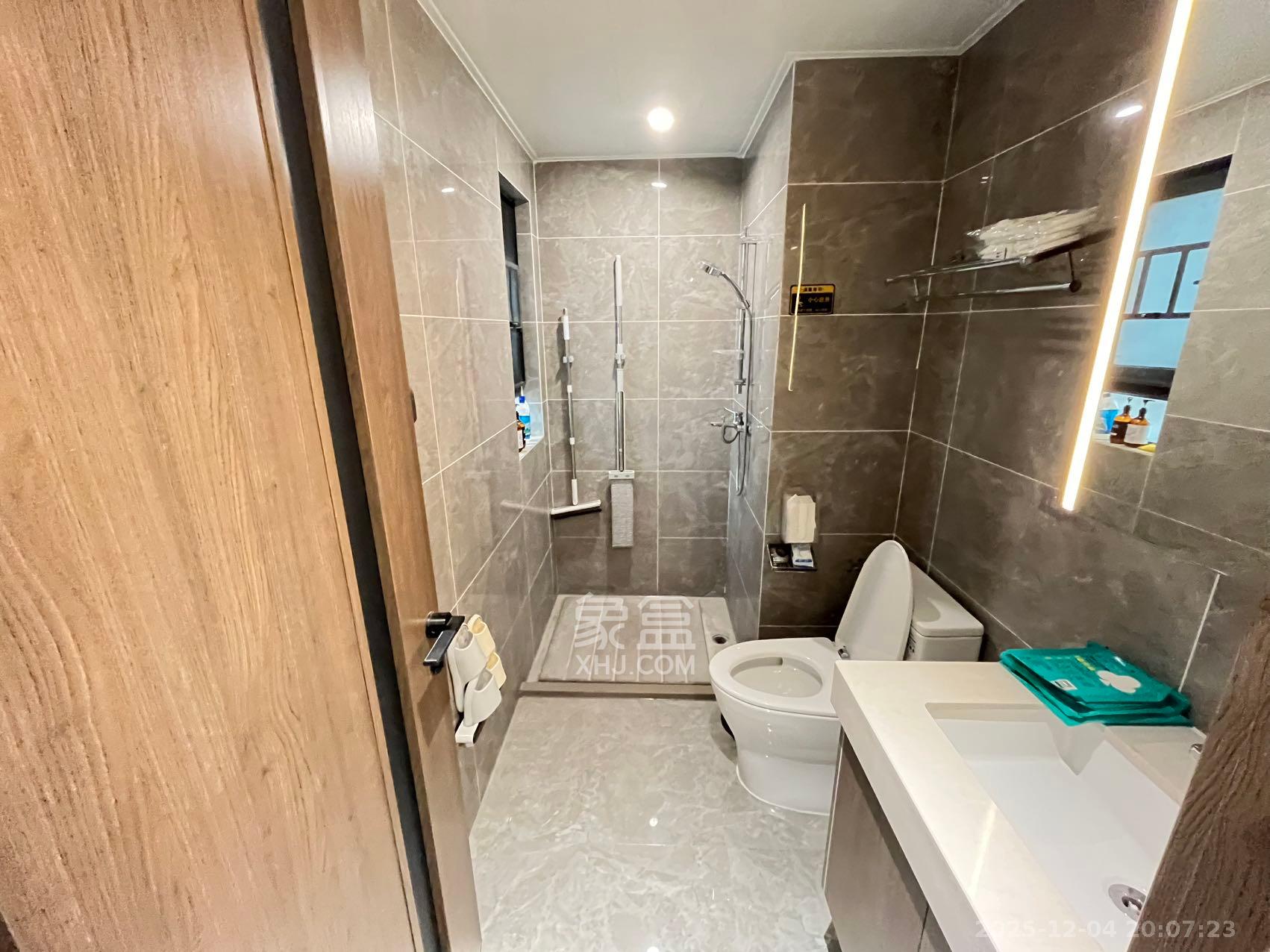 万科魅力之城 3室2厅2卫 4000.0元/月 万科魅力之城 3室2厅2卫 4000.0元/月室内图