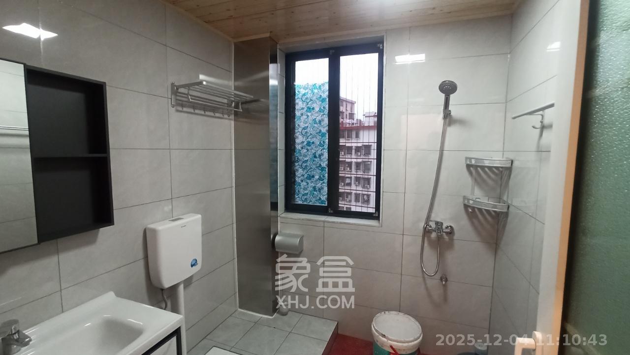 瑞都华庭(华庭美苑) 2室2厅1卫 1800.0元/月 瑞都华庭(华庭美苑) 2室2厅1卫 1800.0元/月室内图