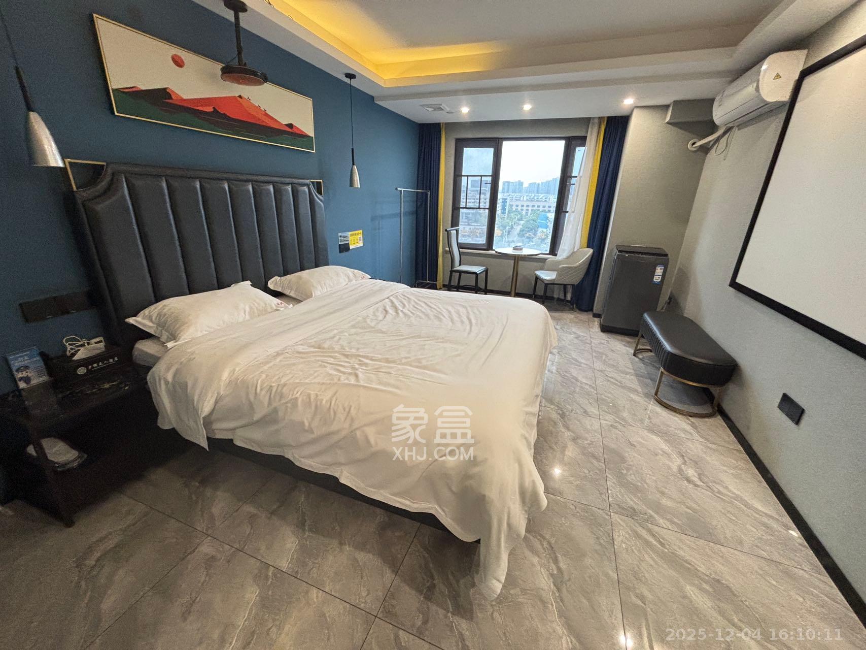 中海珑悦府  1室0厅0卫    1200.0元/月