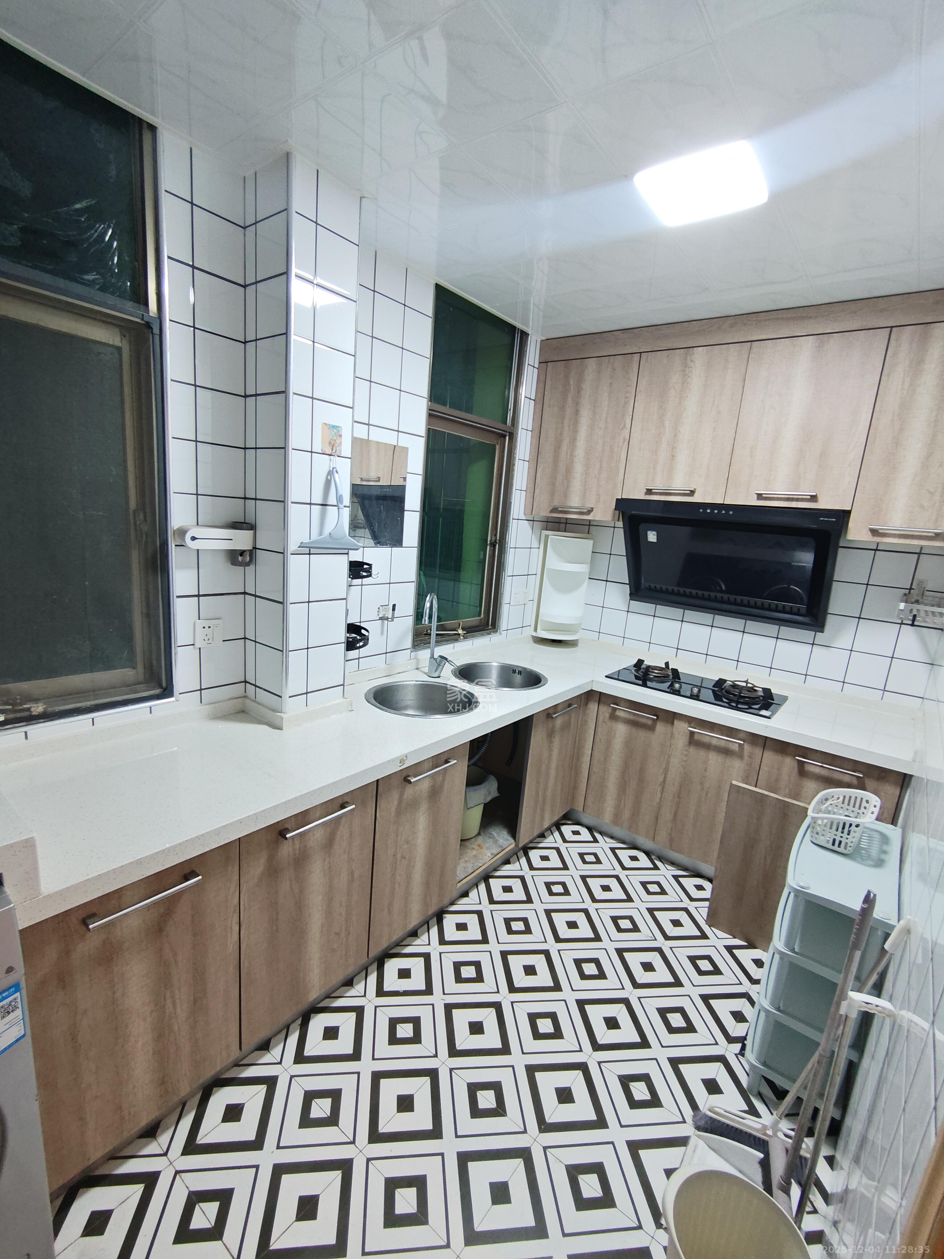 朝阳一、二村  3室2厅1卫    3000.0元/月室内图