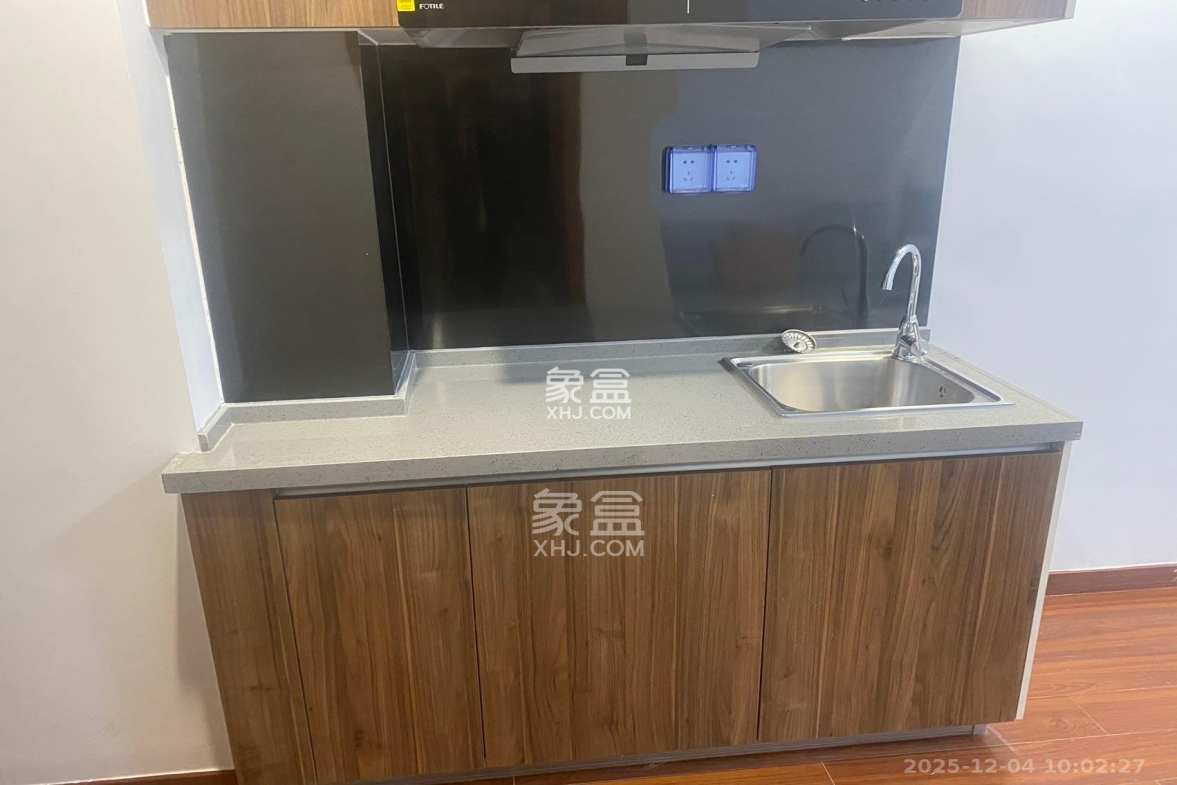 荣泰广场 1室0厅0卫 1300.0元/月 荣泰广场 1室0厅0卫 1300.0元/月室内图