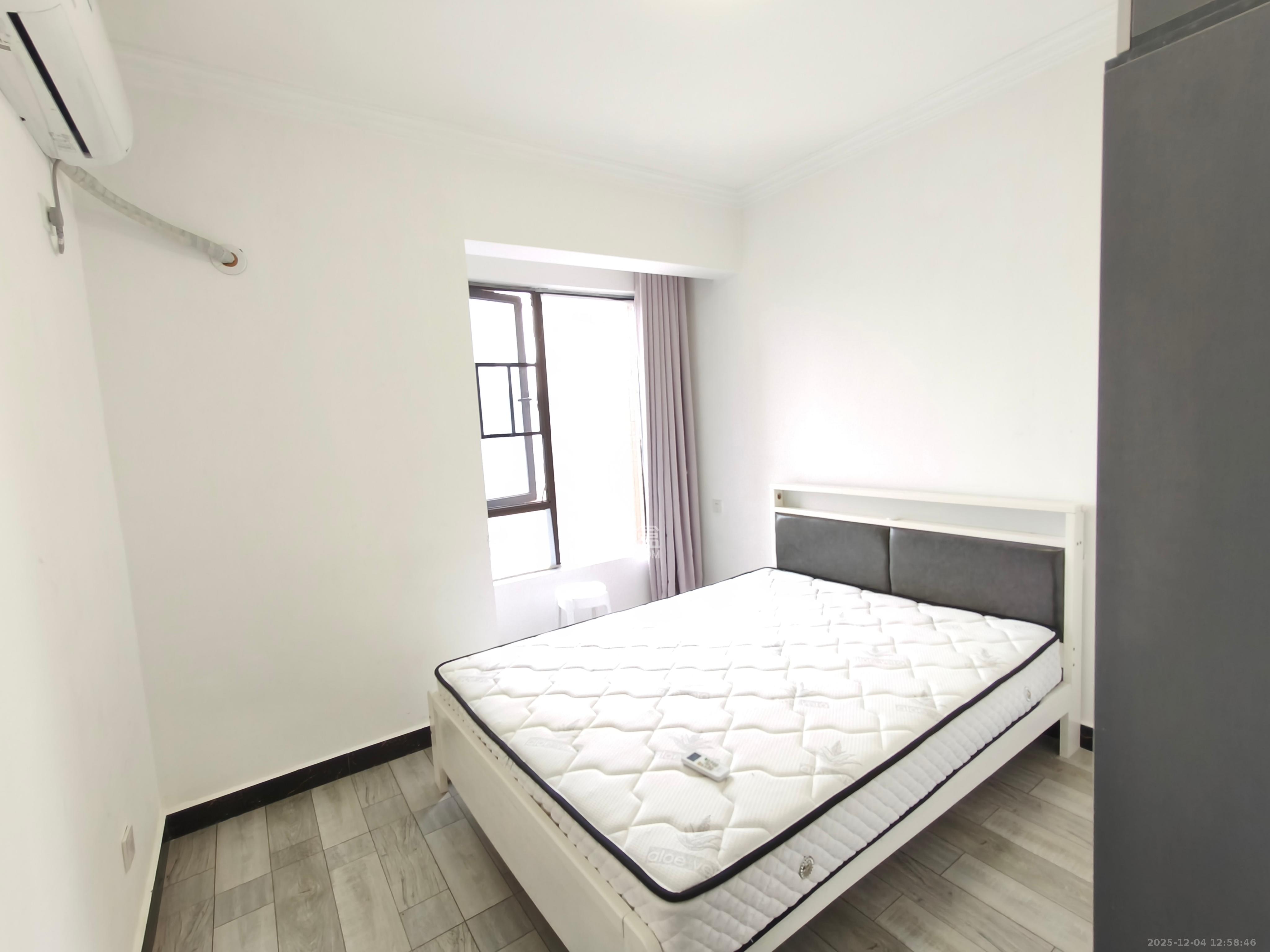 上园商住小区  1室0厅0卫    2700.0元/月室内图