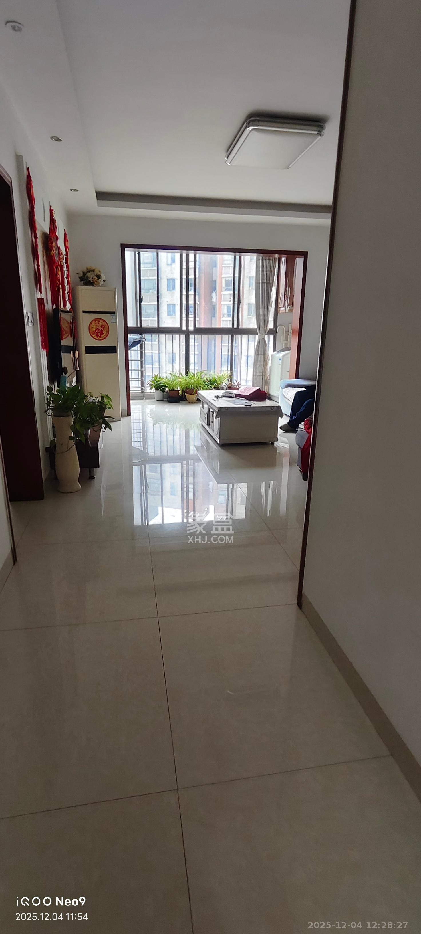 德庆水韵山城  1室2厅0卫    1800.0元/月