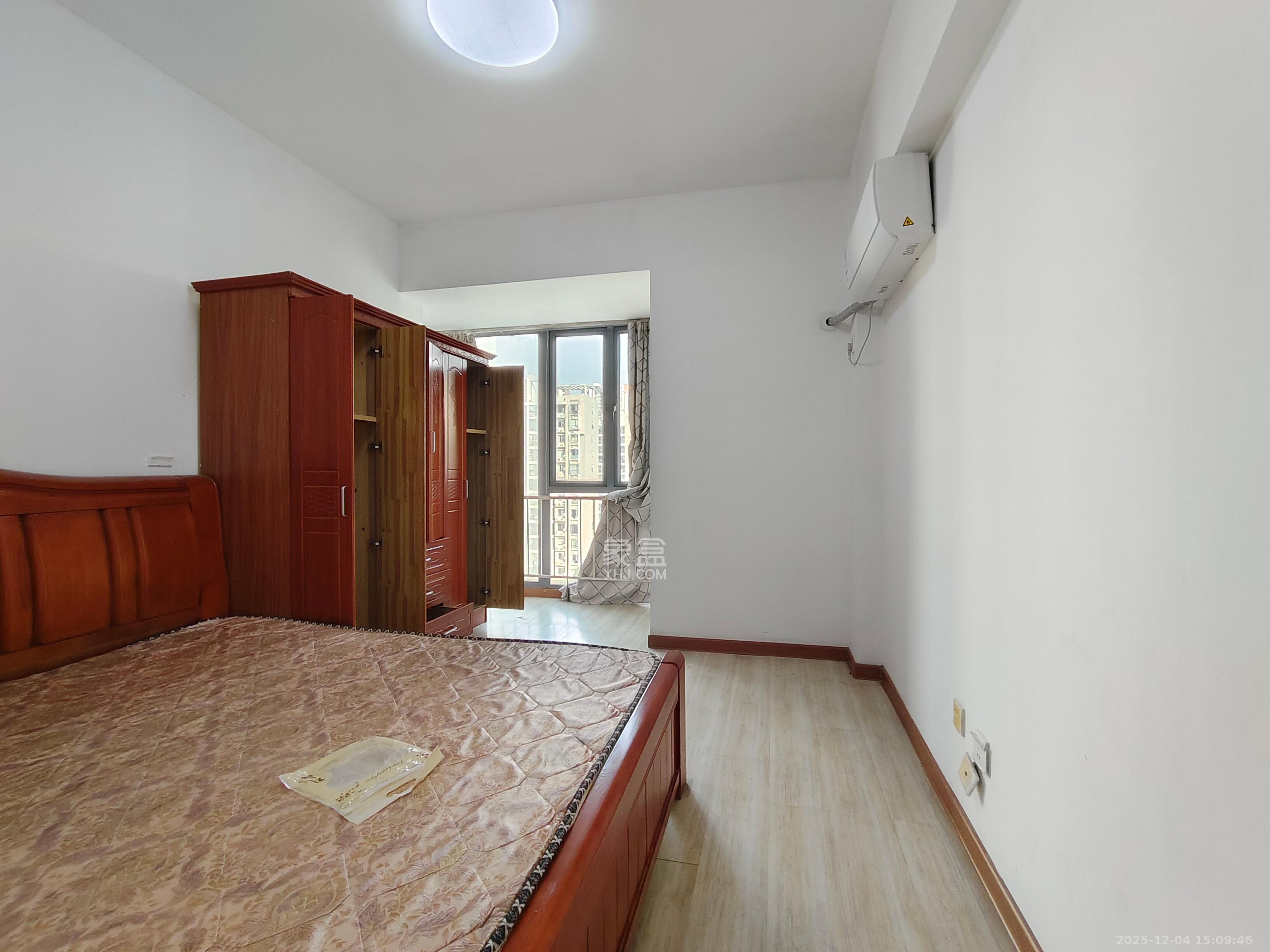 银港水晶城 2室1厅1卫 1900.0元/月 银港水晶城 2室1厅1卫 1900.0元/月室内图