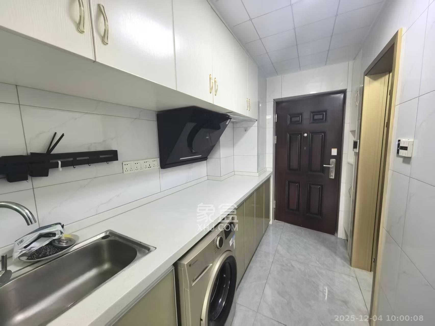 华润翡翠府 1室1厅1卫 1300.0元/月 华润翡翠府 1室1厅1卫 1300.0元/月室内图