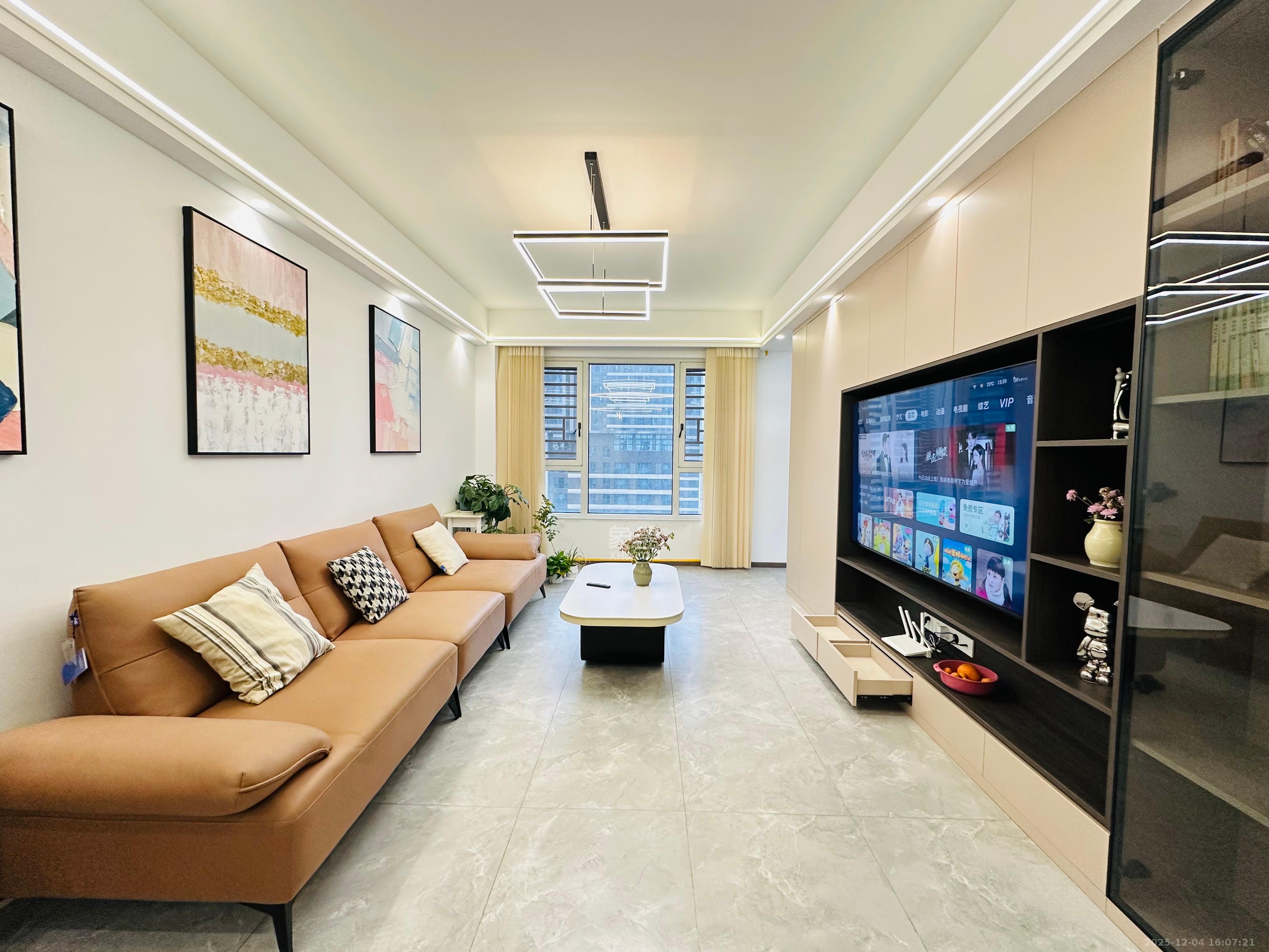 建发央著  4室2厅2卫    4800.0元/月