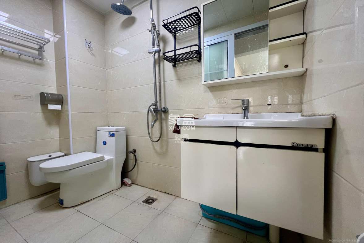 欧亚达国际广场 1室1厅1卫 1700.0元/月 欧亚达国际广场 1室1厅1卫 1700.0元/月室内图