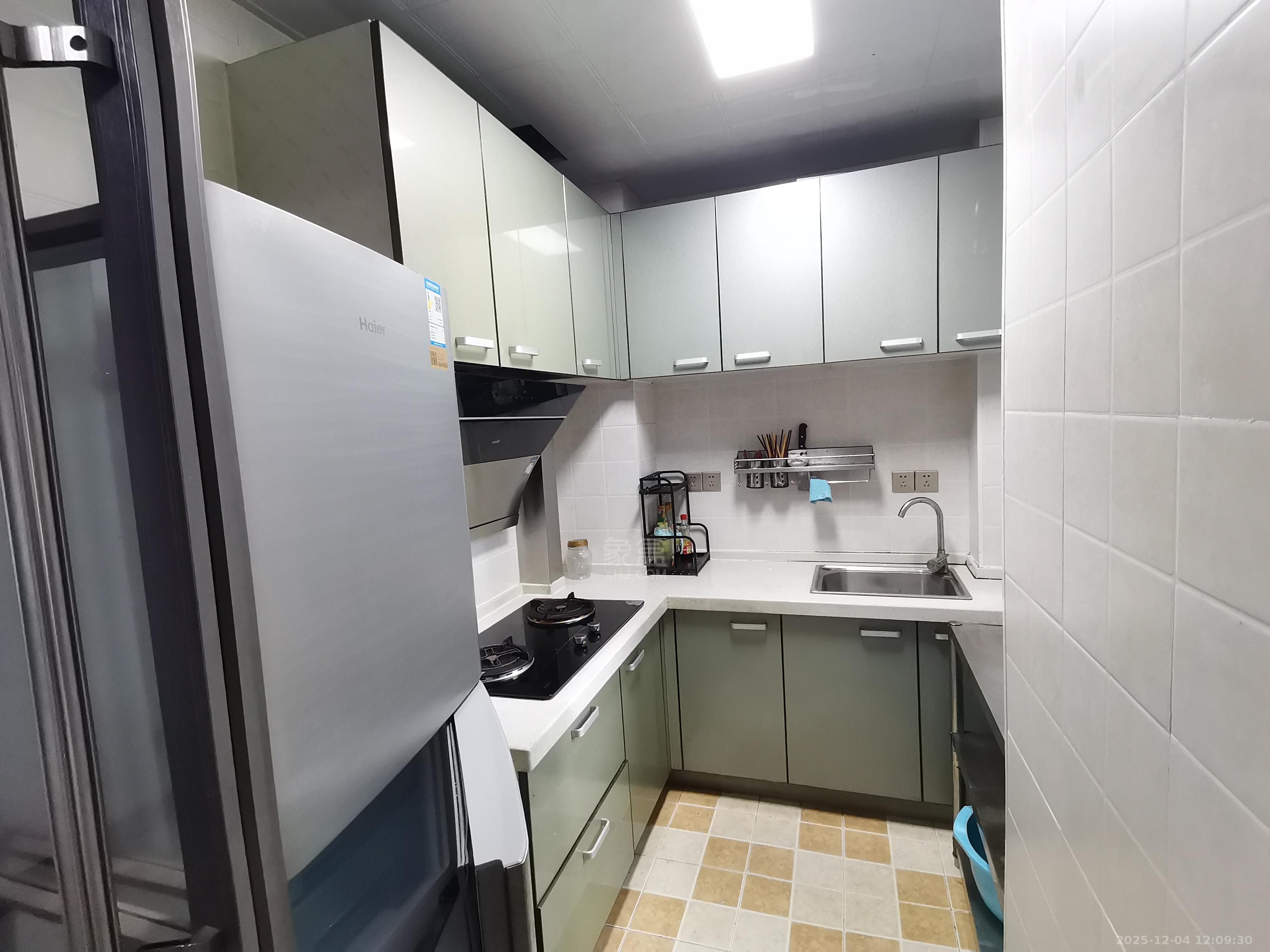 日盛山湖城 3室2厅1卫 1600.0元/月 日盛山湖城 3室2厅1卫 1600.0元/月室内图