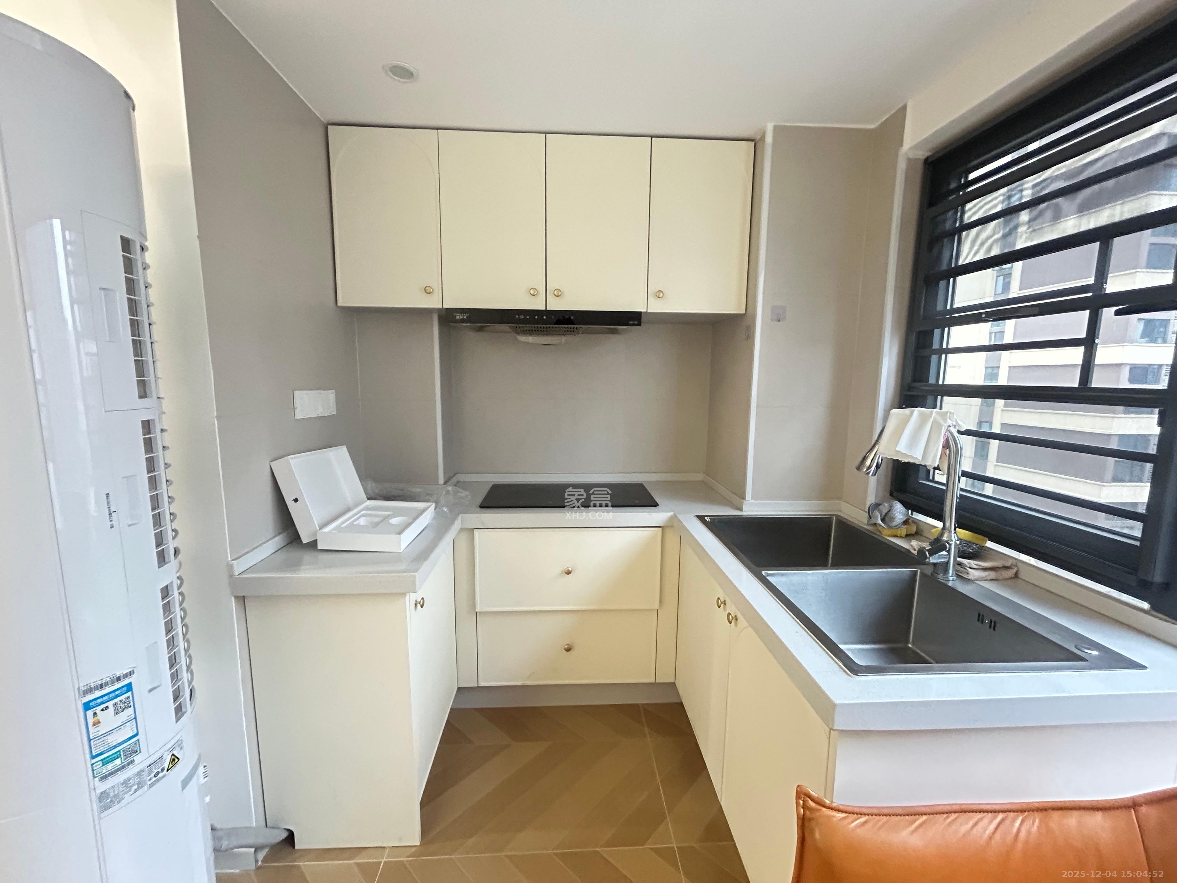 北辰时光里  2室1厅1卫    2300.0元/月室内图