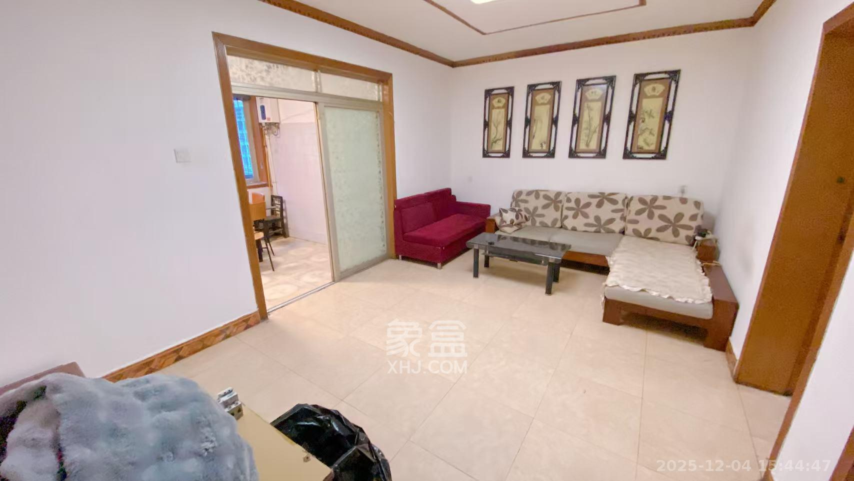 动力南苑  2室2厅1卫    1600.0元/月