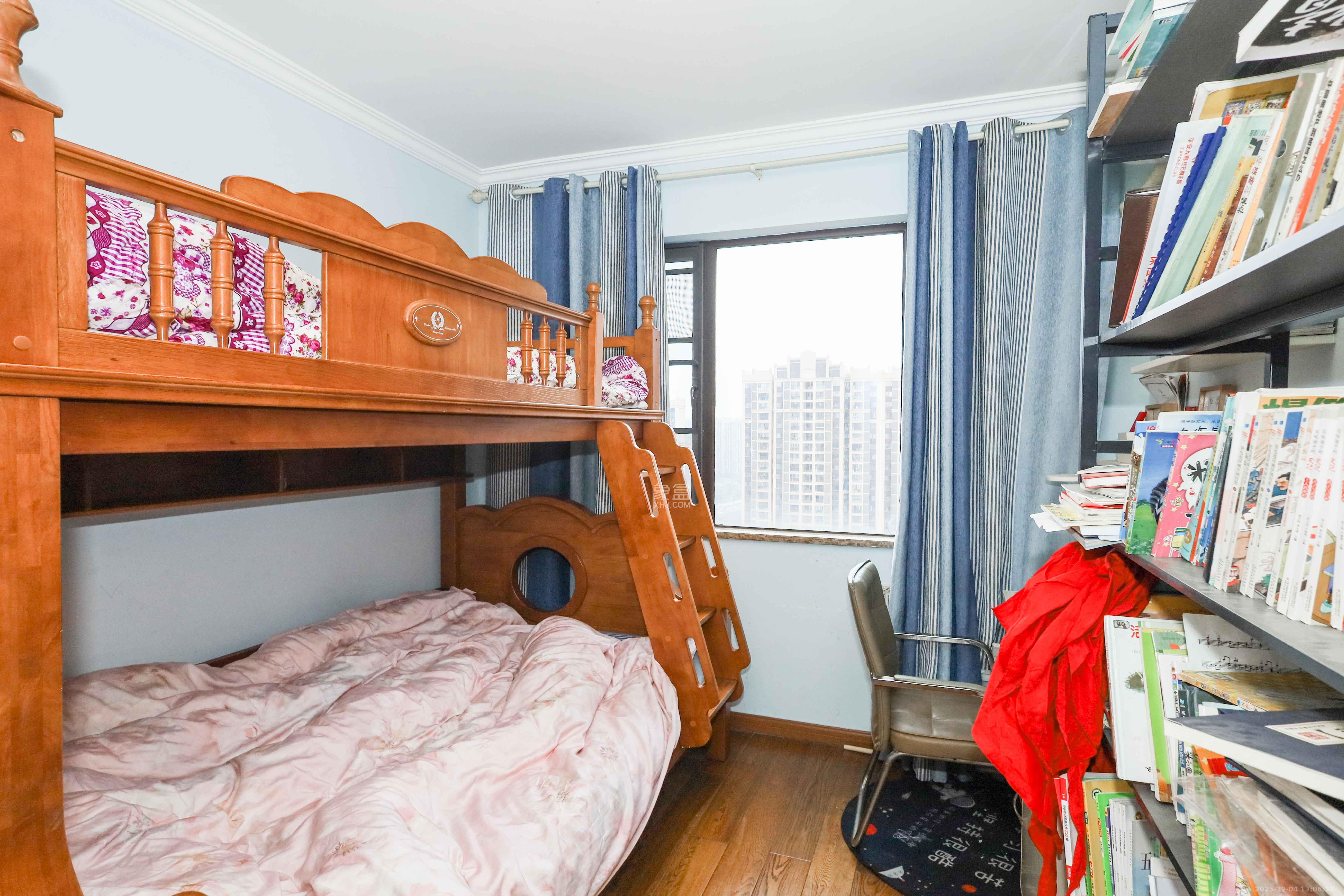 梅溪鑫苑名家  3室2厅1卫    96.8万卧室