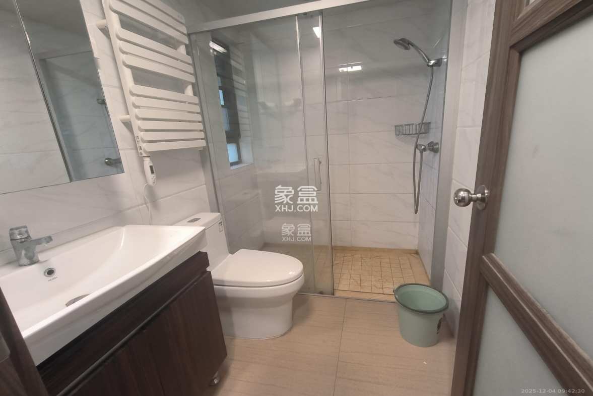 碧桂园翘楚棠 3室2厅2卫 2500.0元/月 碧桂园翘楚棠 3室2厅2卫 2500.0元/月室内图