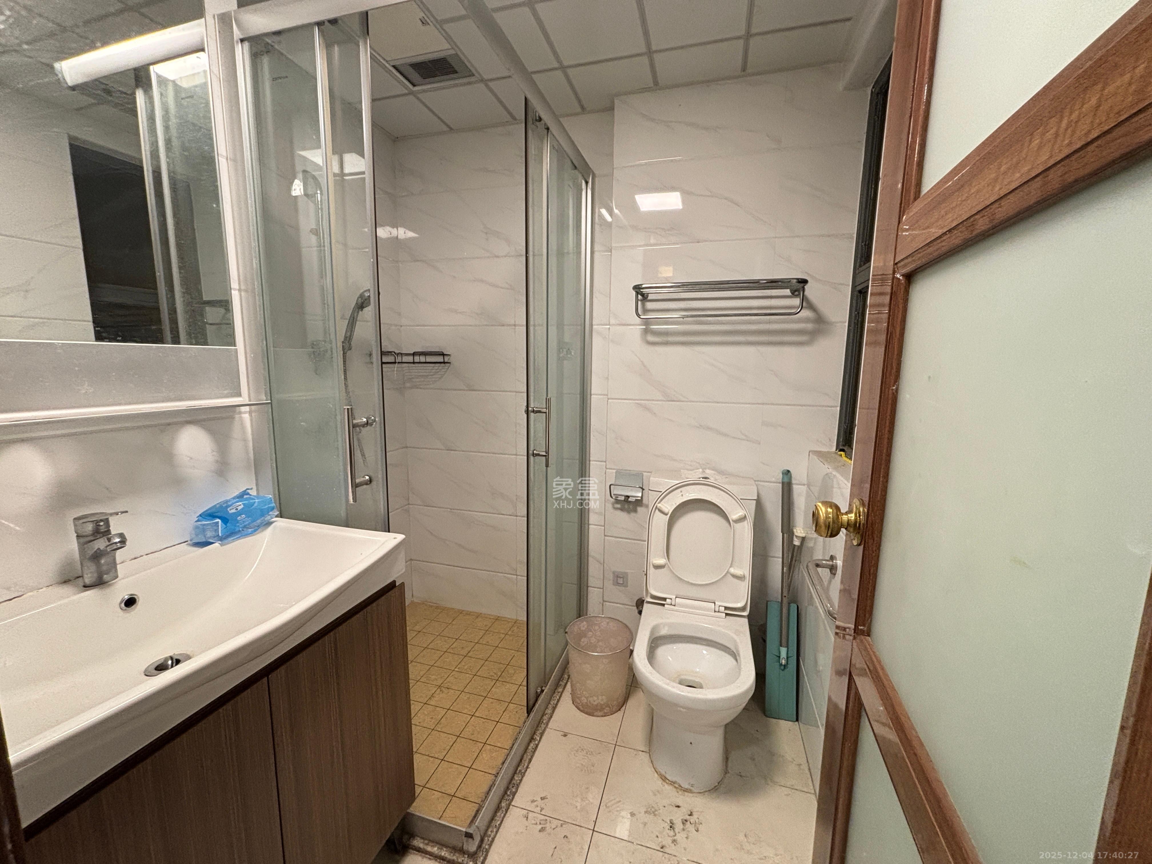 碧桂园南城首府（东宸林海）  3室2厅1卫    1800.0元/月室内图