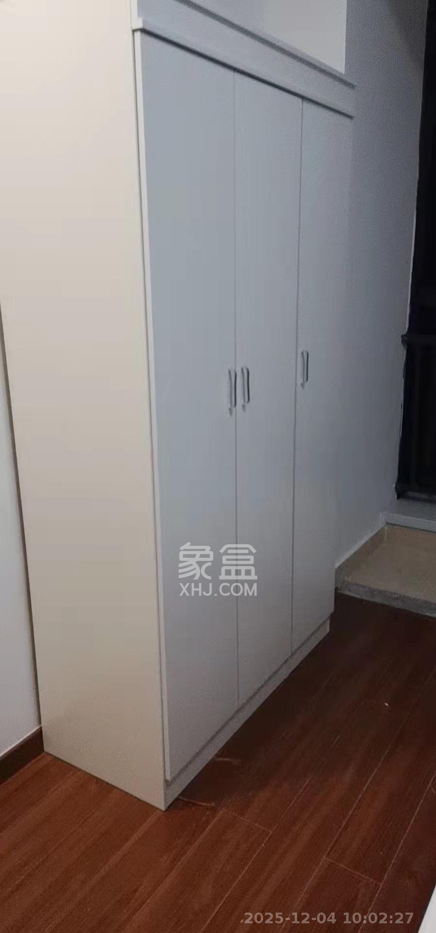 荣泰广场 1室0厅0卫 1300.0元/月 荣泰广场 1室0厅0卫 1300.0元/月室内图