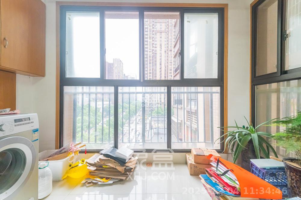 华润凤凰城三期 3室2厅2卫 1900.0元/月 华润凤凰城三期 3室2厅2卫 1900.0元/月室内图