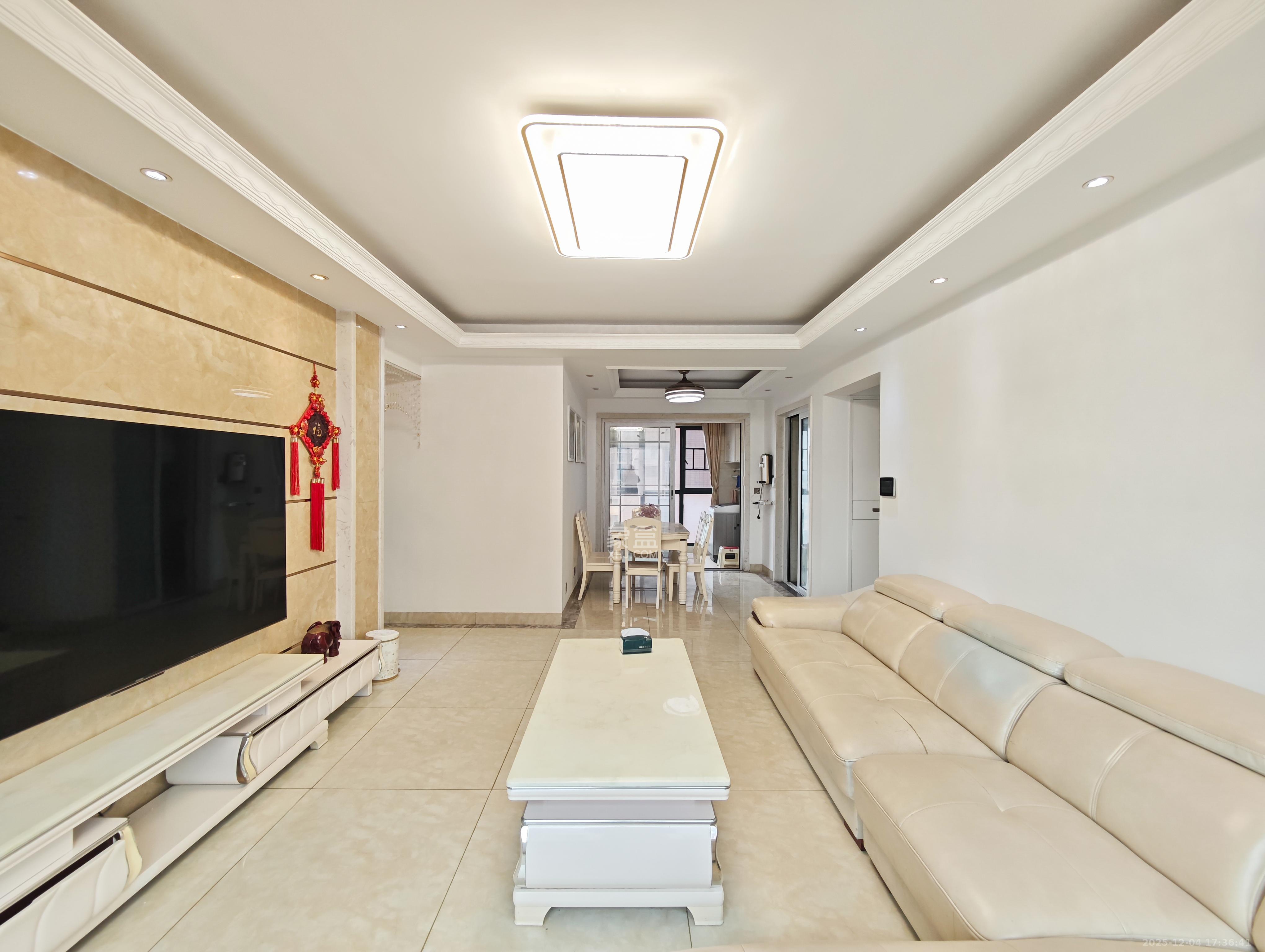 博长山水香颐  4室2厅2卫    80.0万