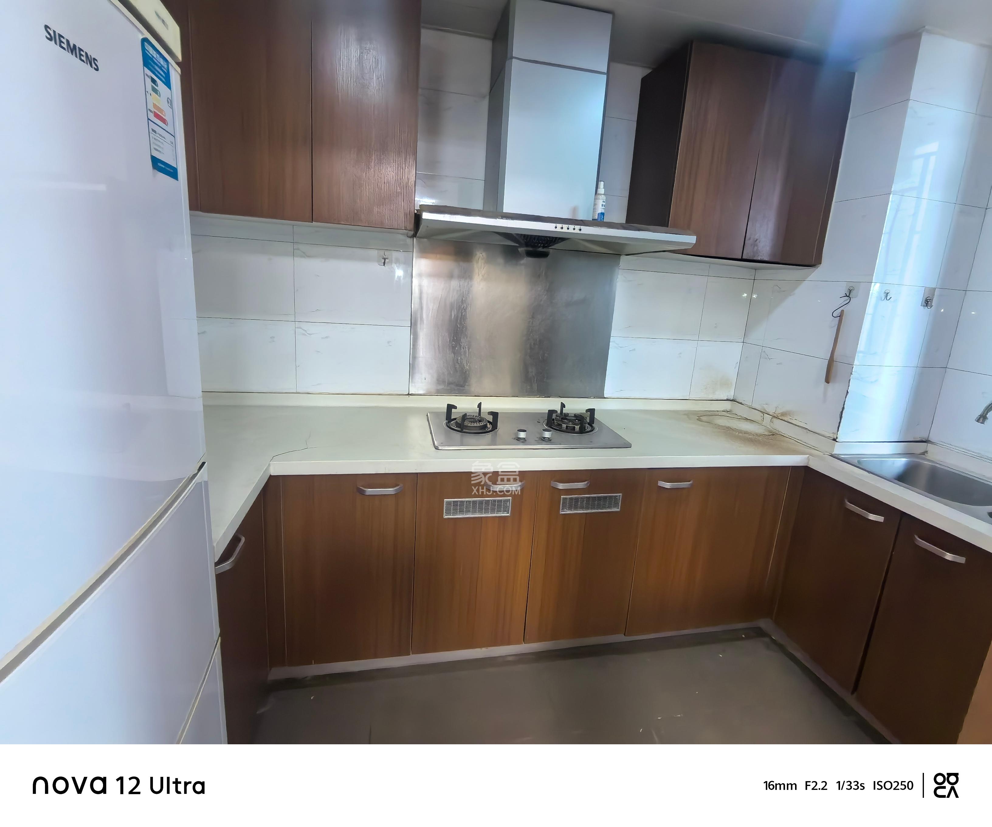 万科金域华府二期 3室2厅2卫 3000.0元/月 万科金域华府二期 3室2厅2卫 3000.0元/月室内图