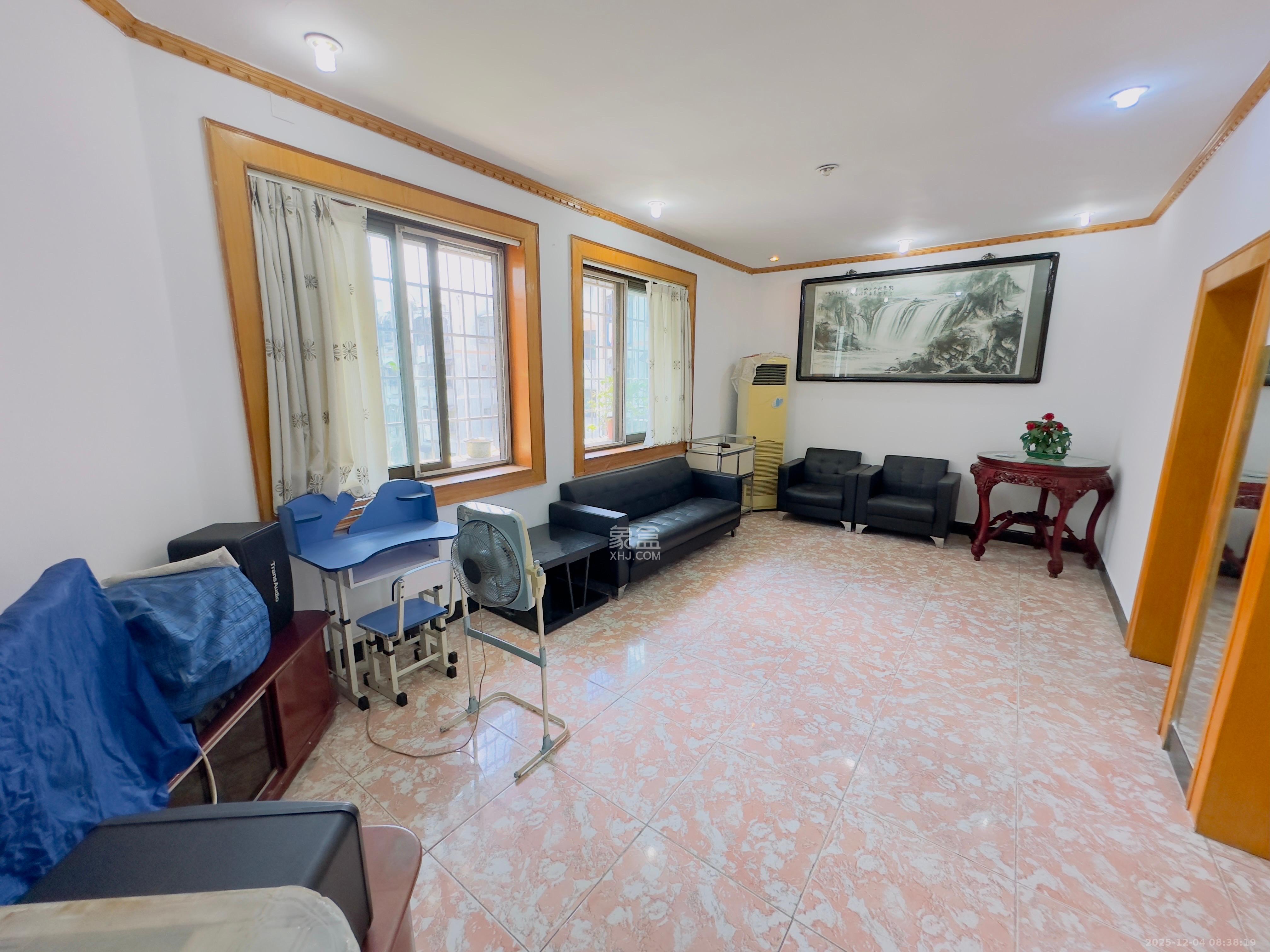 英才园二片  3室2厅1卫    1900.0元/月