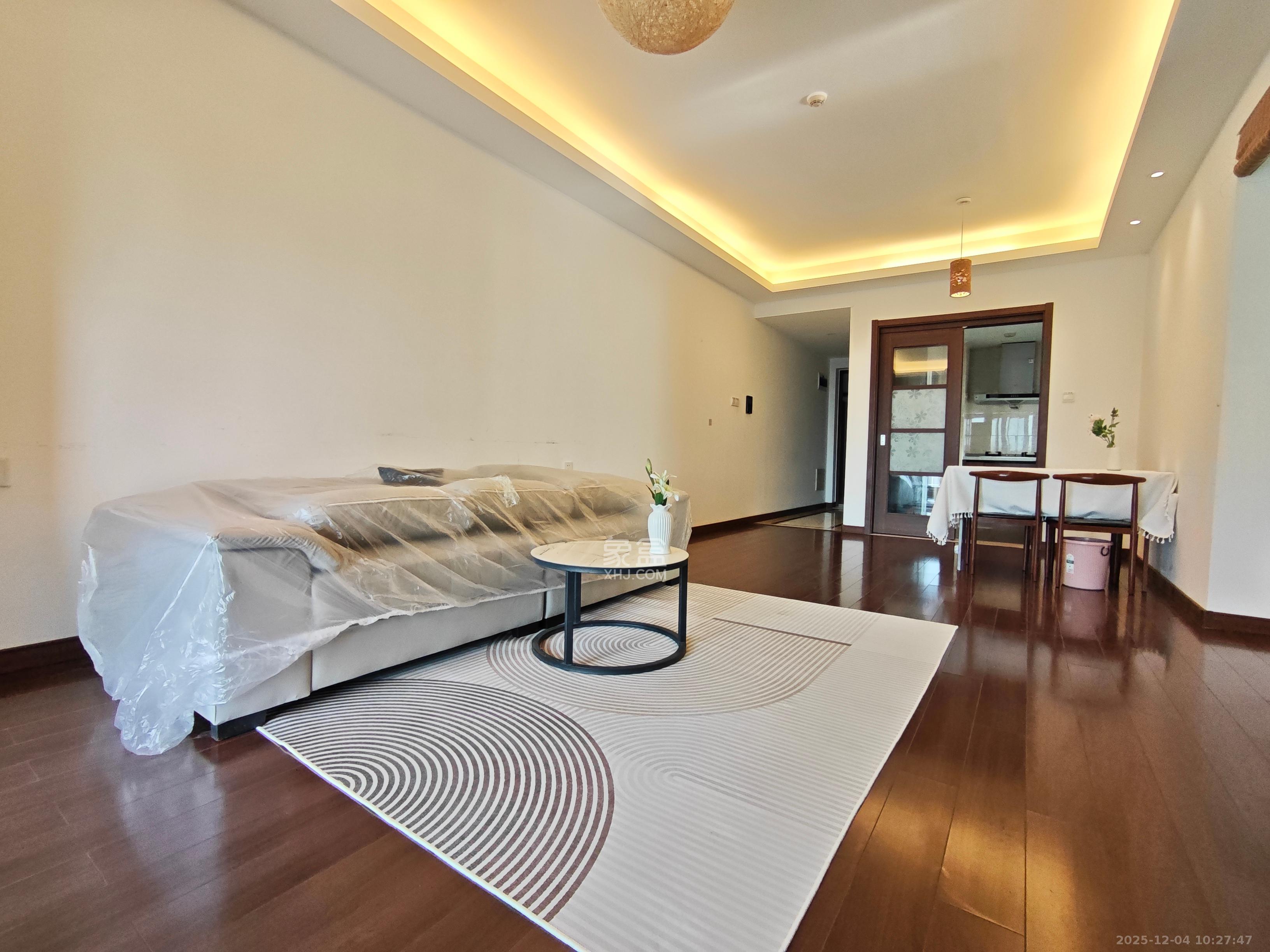 万科里金域国际  3室2厅1卫    3100.0元/月