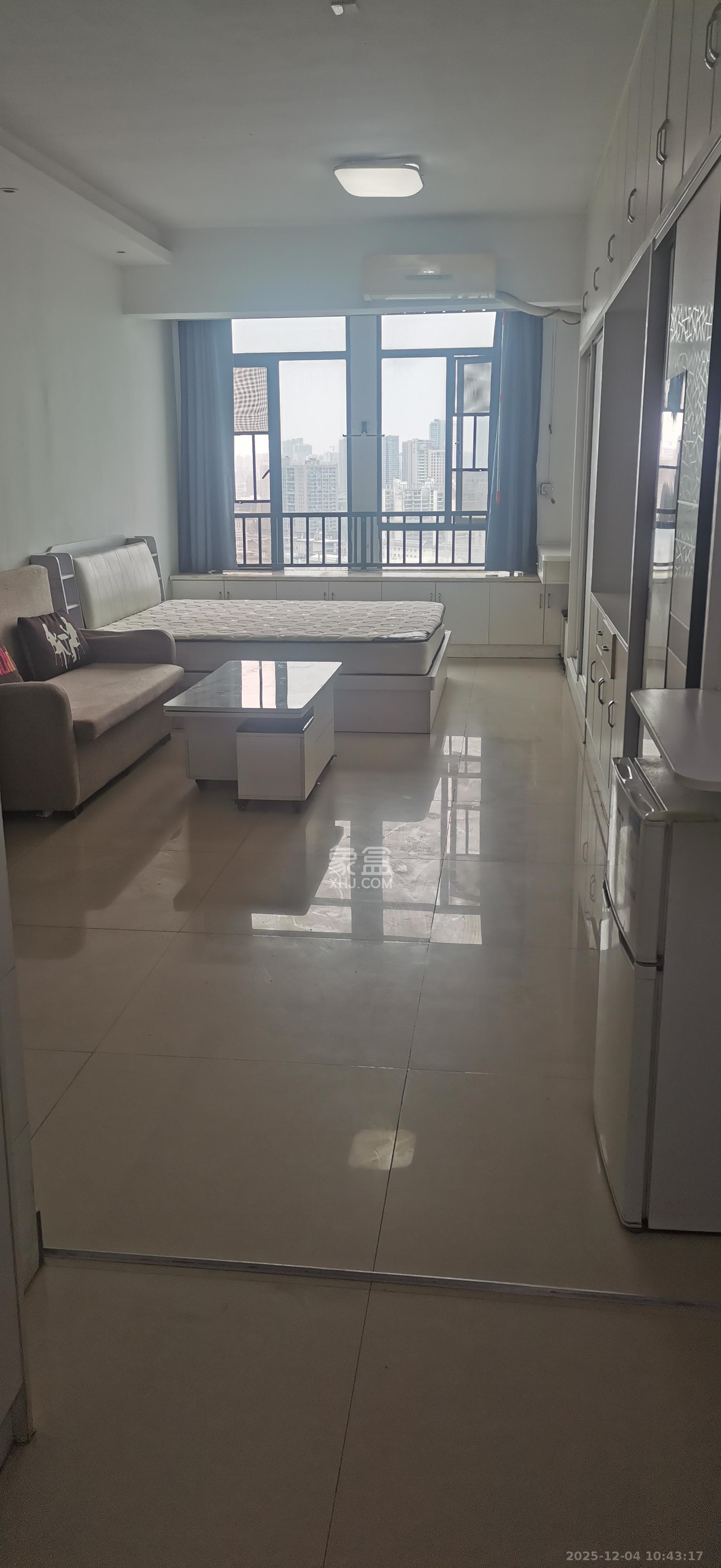 融圣国际 1室1厅1卫 1600.0元/月 融圣国际 1室1厅1卫 1600.0元/月室内图