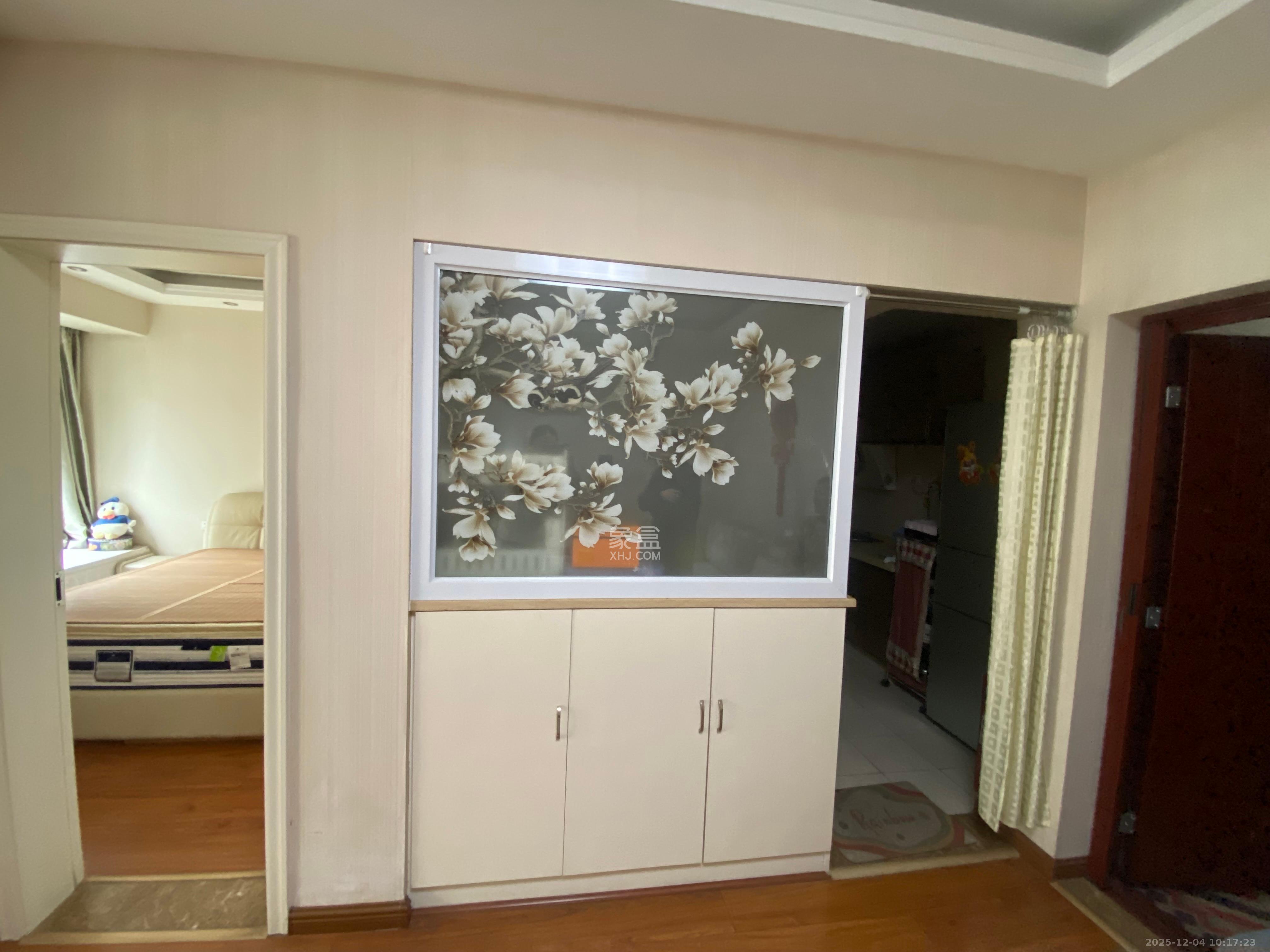 秀峰景园（领秀峰）  2室1厅1卫    1600.0元/月室内图