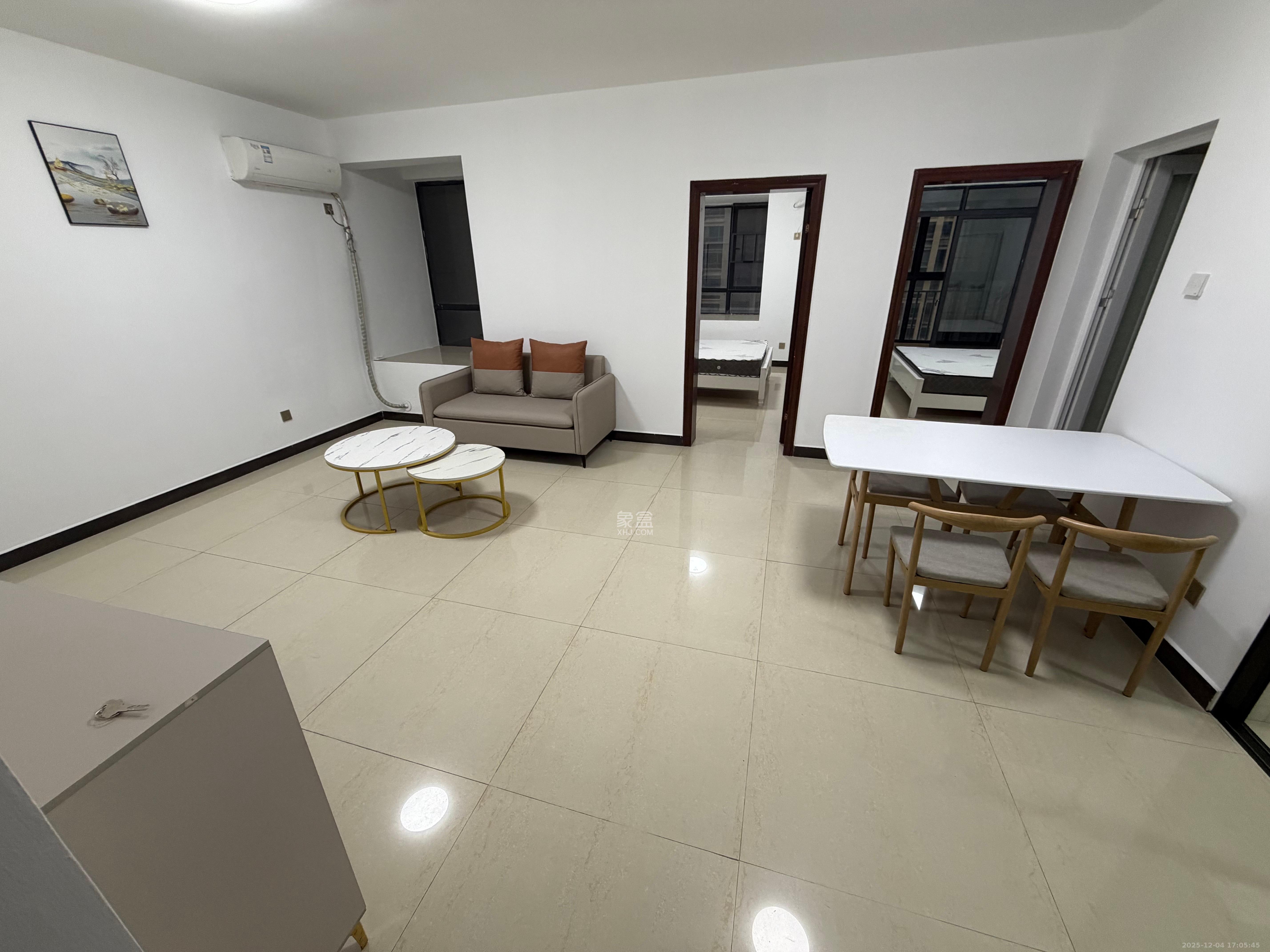 百纳广场(百纳公寓) 2室2厅1卫 2300.0元/月 百纳广场(百纳公寓) 2室2厅1卫 2300.0元/月室内图