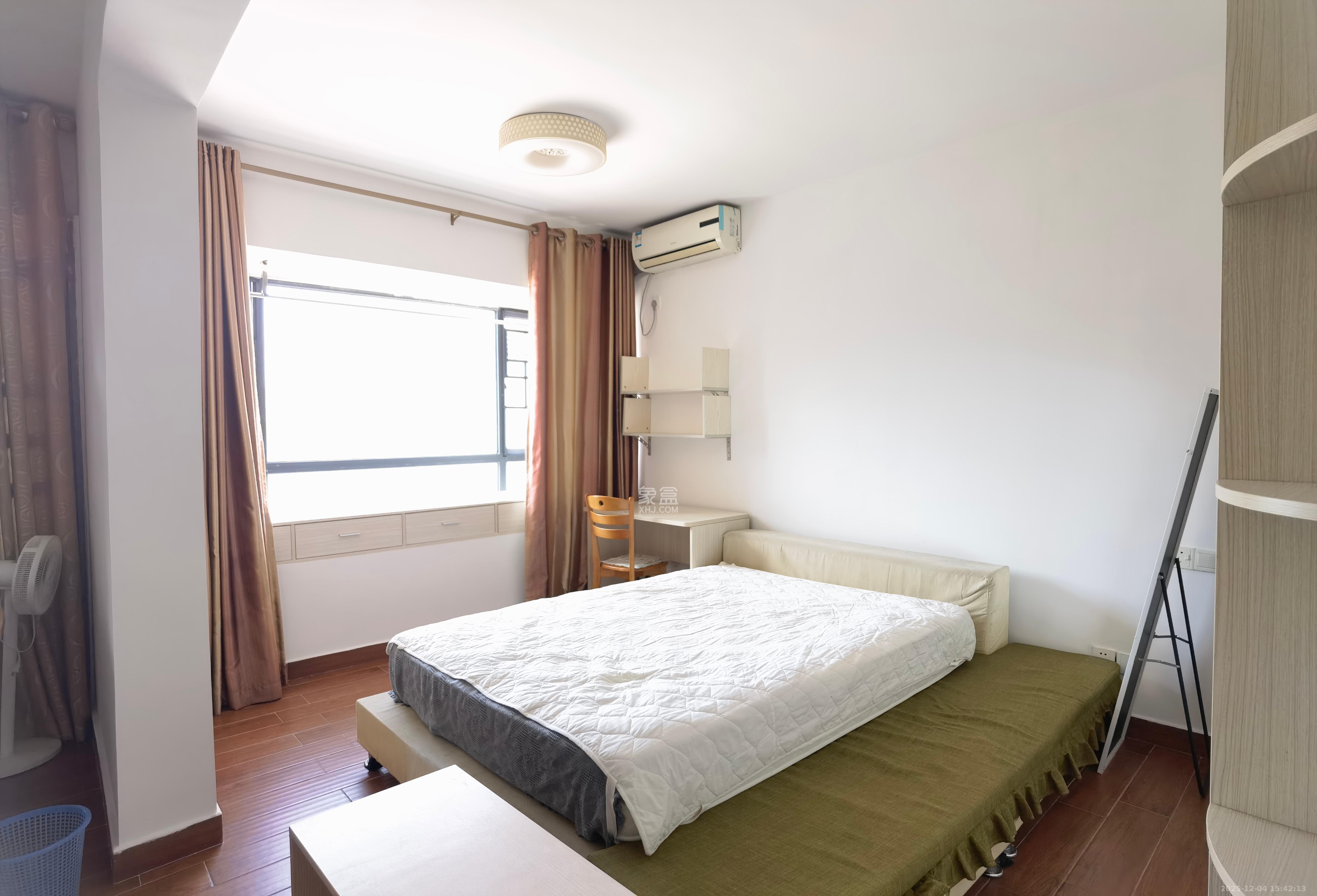 中信城市广场（中信新城一期）  1室1厅1卫    1200.0元/月