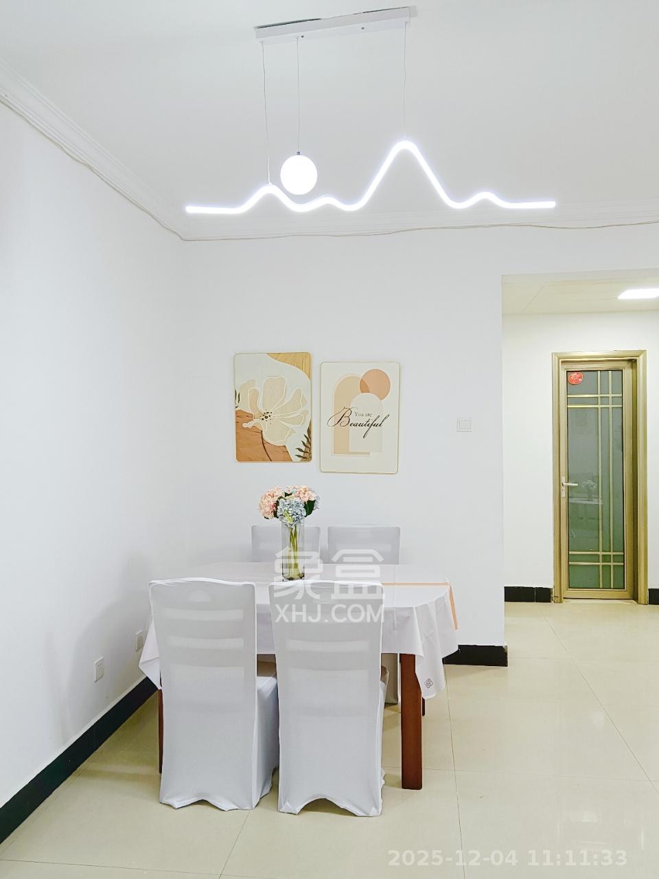 湘府名邸（同力家园）  1室2厅2卫    2400.0元/月室内图1