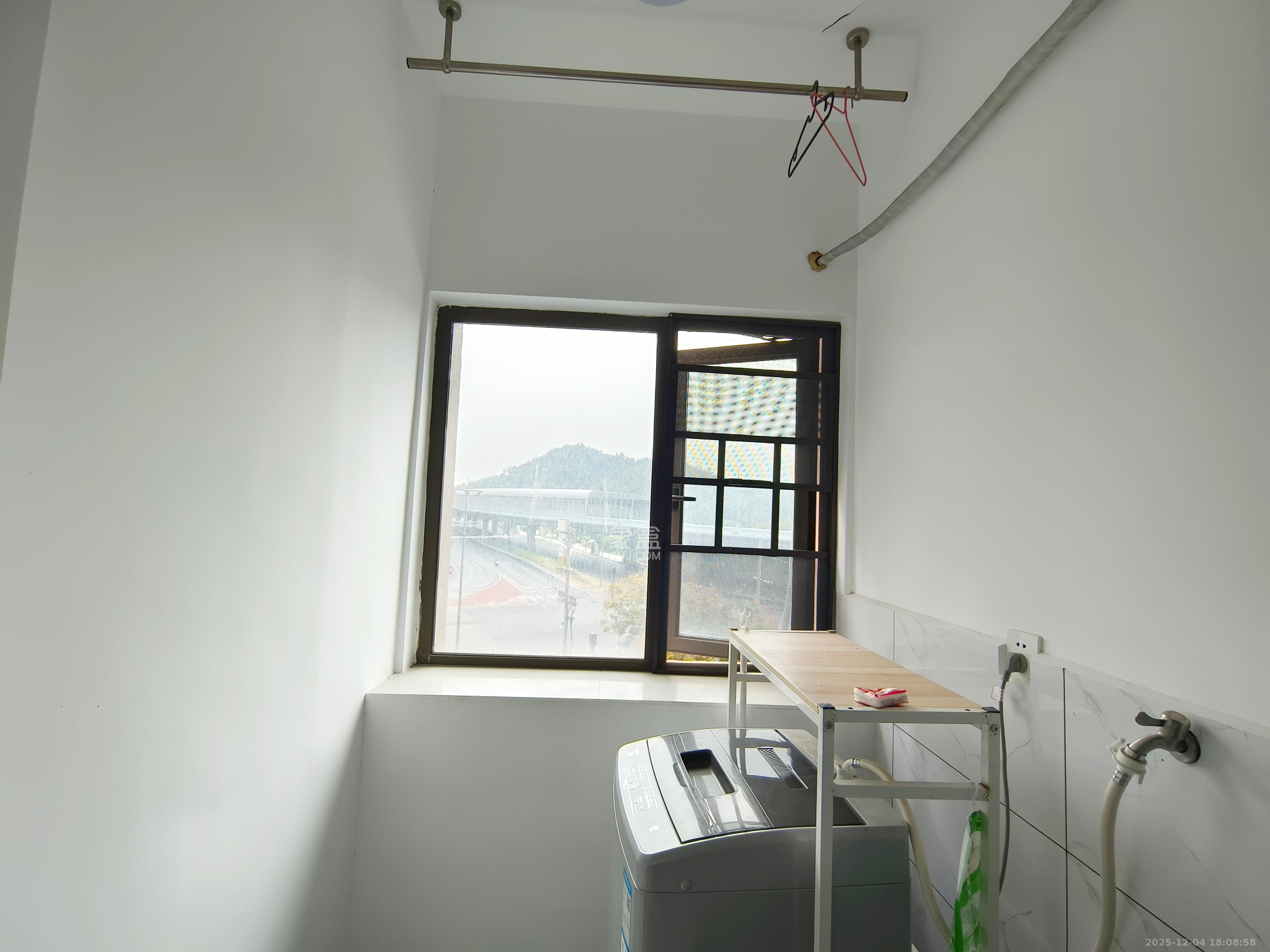 福晟钱隆国际(晟冉景苑) 1室1厅1卫 1500.0元/月 福晟钱隆国际(晟冉景苑) 1室1厅1卫 1500.0元/月室内图