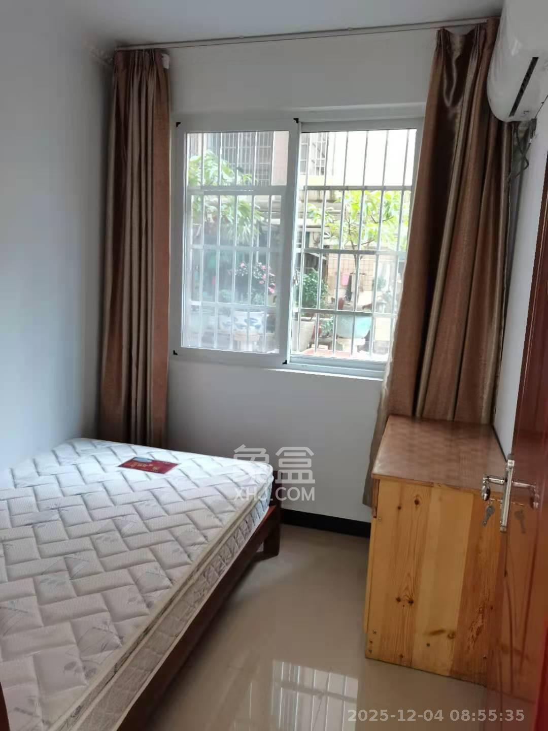 麓谷锦和园  2室1厅1卫    1900.0元/月室内图