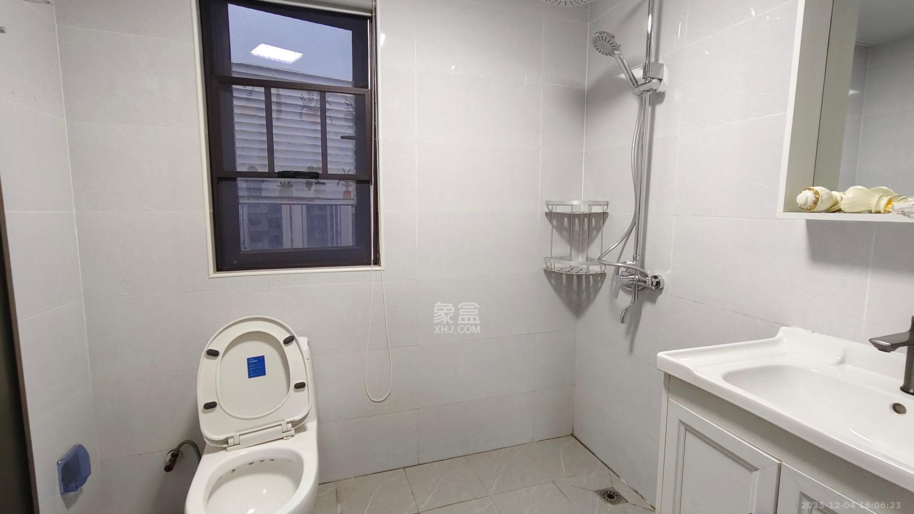 保利大都汇一期、二期 4室2厅2卫 3980.0元/月 保利大都汇一期、二期 4室2厅2卫 3980.0元/月室内图