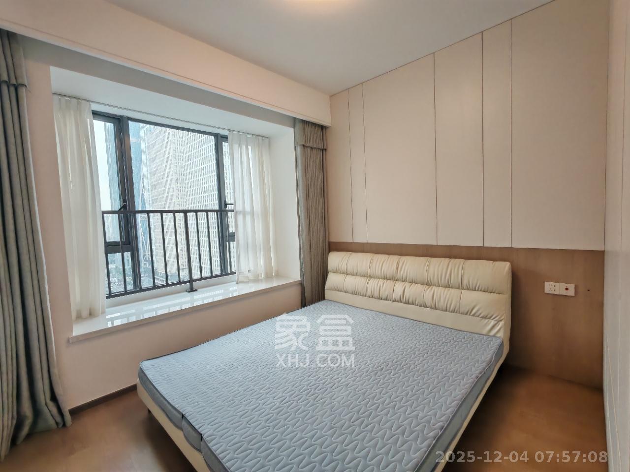 复地滨江金融中心  3室2厅2卫    4200.0元/月室内图