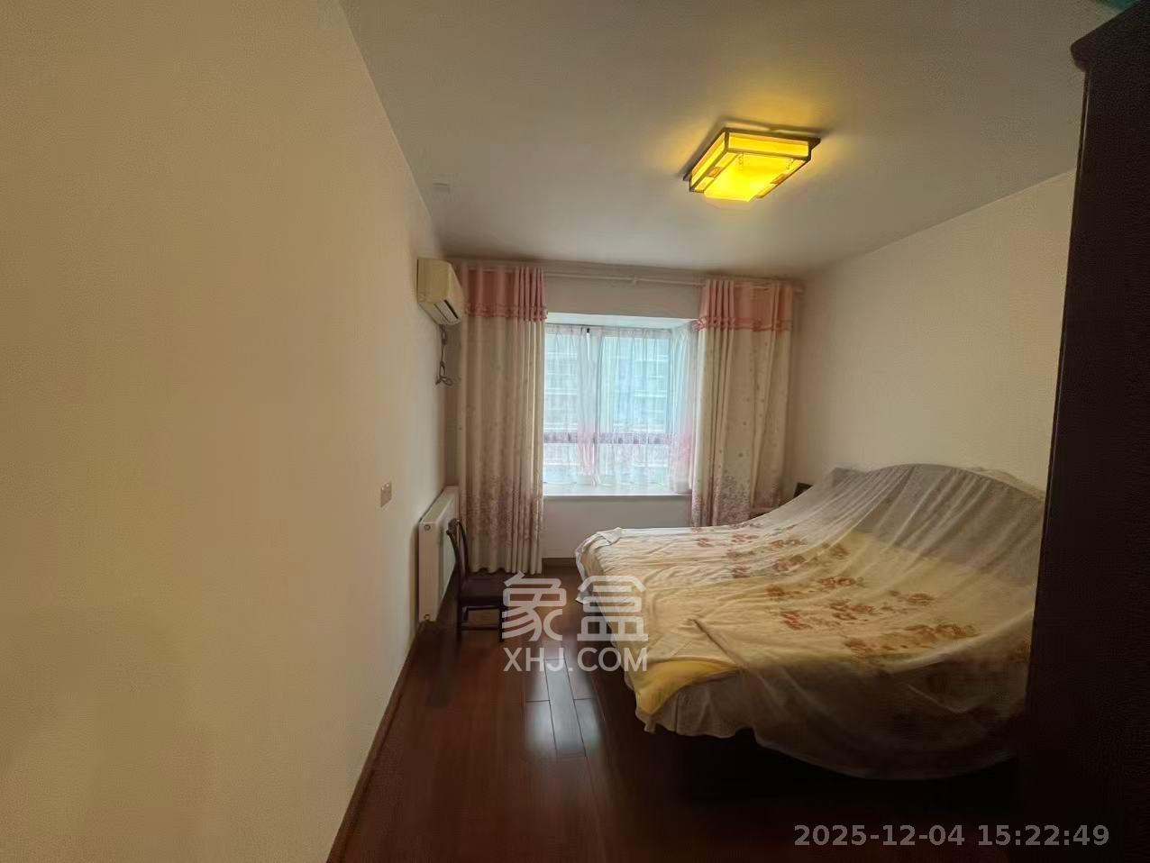 满庭芳小区 3室2厅2卫 2800.0元/月 满庭芳小区 3室2厅2卫 2800.0元/月室内图