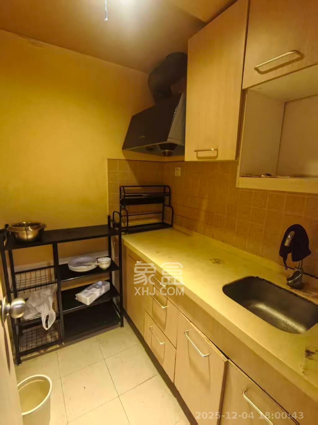 远大麓园  1室1厅1卫    1400.0元/月室内图