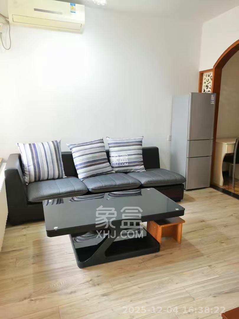 怡海星城 1室1厅1卫 1300.0元/月 怡海星城 1室1厅1卫 1300.0元/月室内图