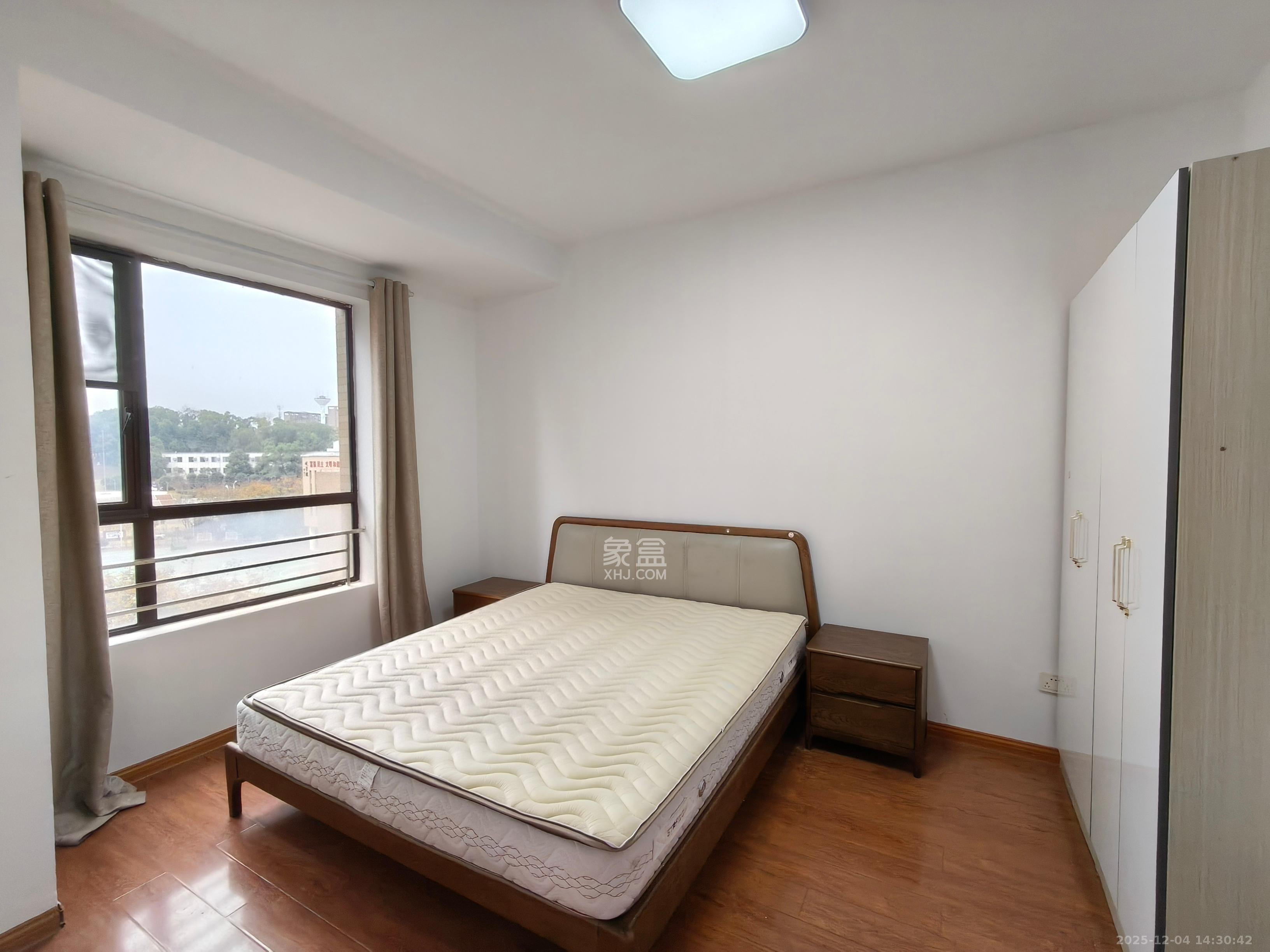 奥林匹克花园贡院一期 3室2厅1卫 2300.0元/月 奥林匹克花园贡院一期 3室2厅1卫 2300.0元/月室内图