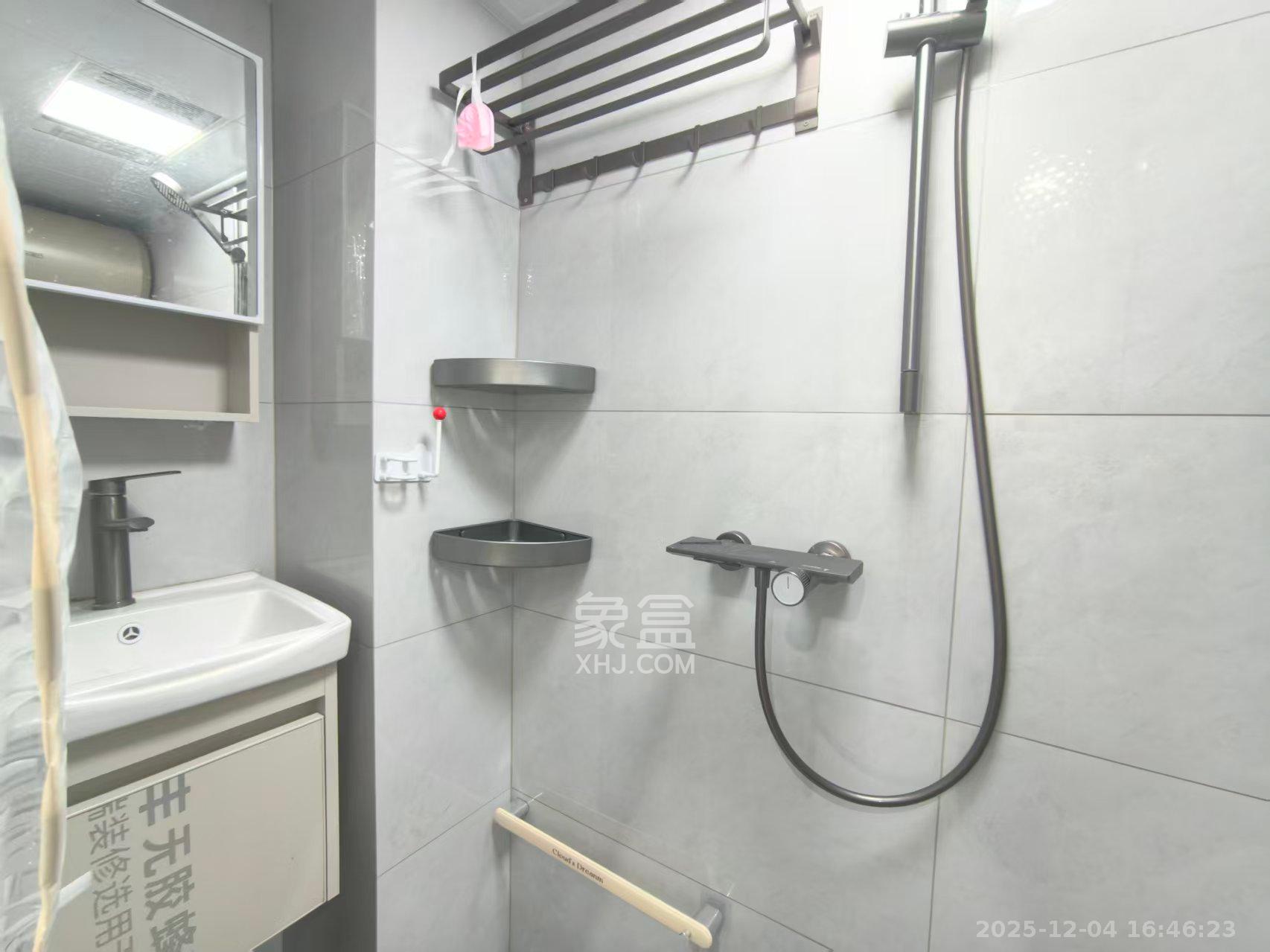 珠江花城好世界 1室1厅1卫 2200.0元/月 珠江花城好世界 1室1厅1卫 2200.0元/月室内图