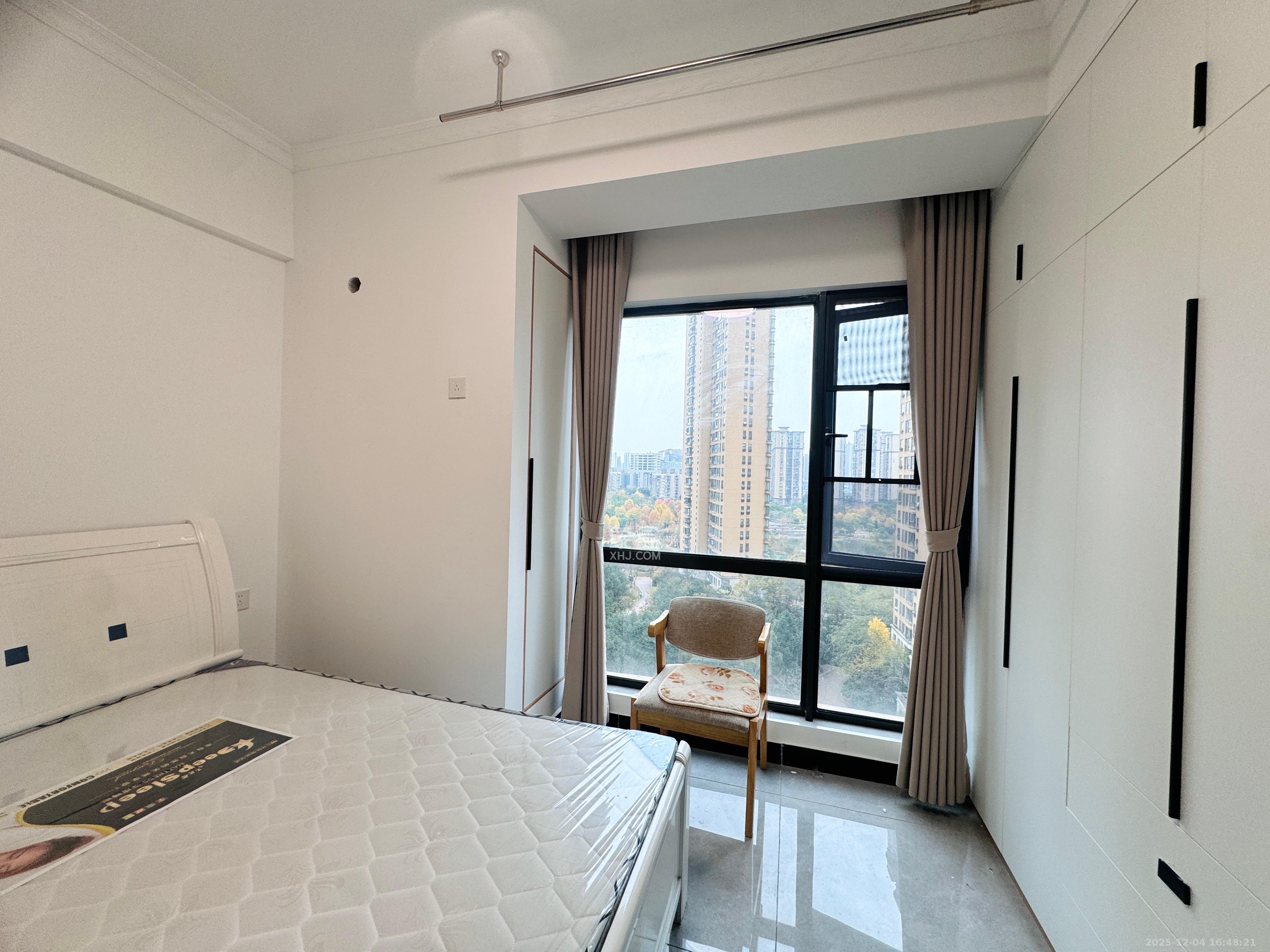 莲馨苑  1室1厅1卫    1000.0元/月室内图1