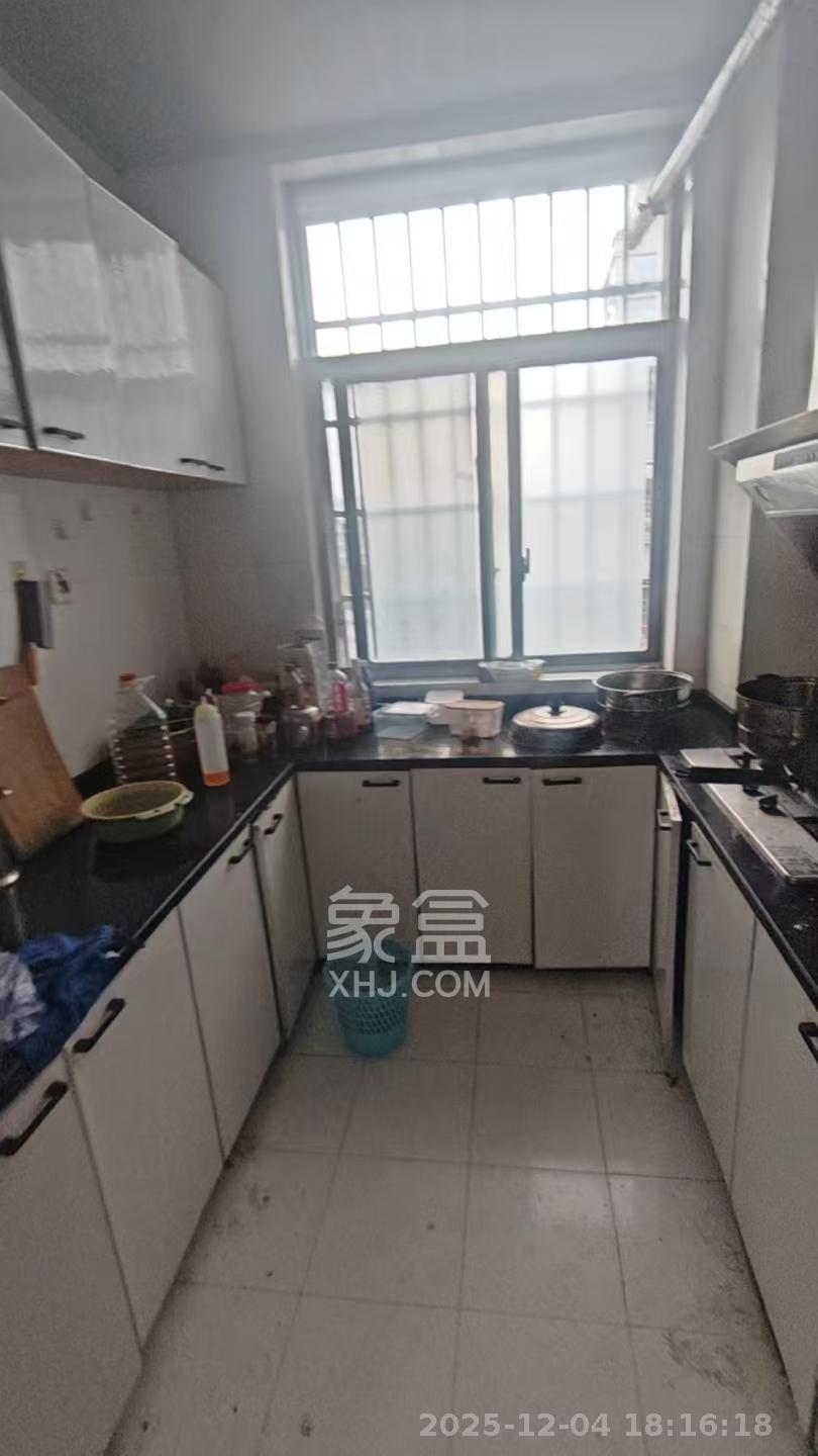 黄鹤小区3片 1室1厅1卫 600.0元/月 黄鹤小区3片 1室1厅1卫 600.0元/月室内图