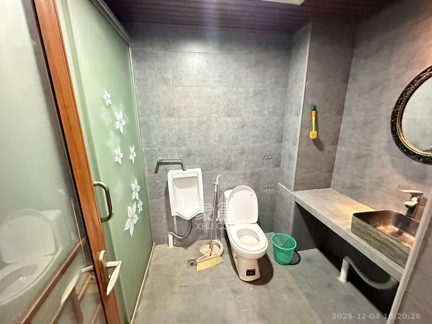 静园山庄  5室2厅3卫    5000.0元/月室内图