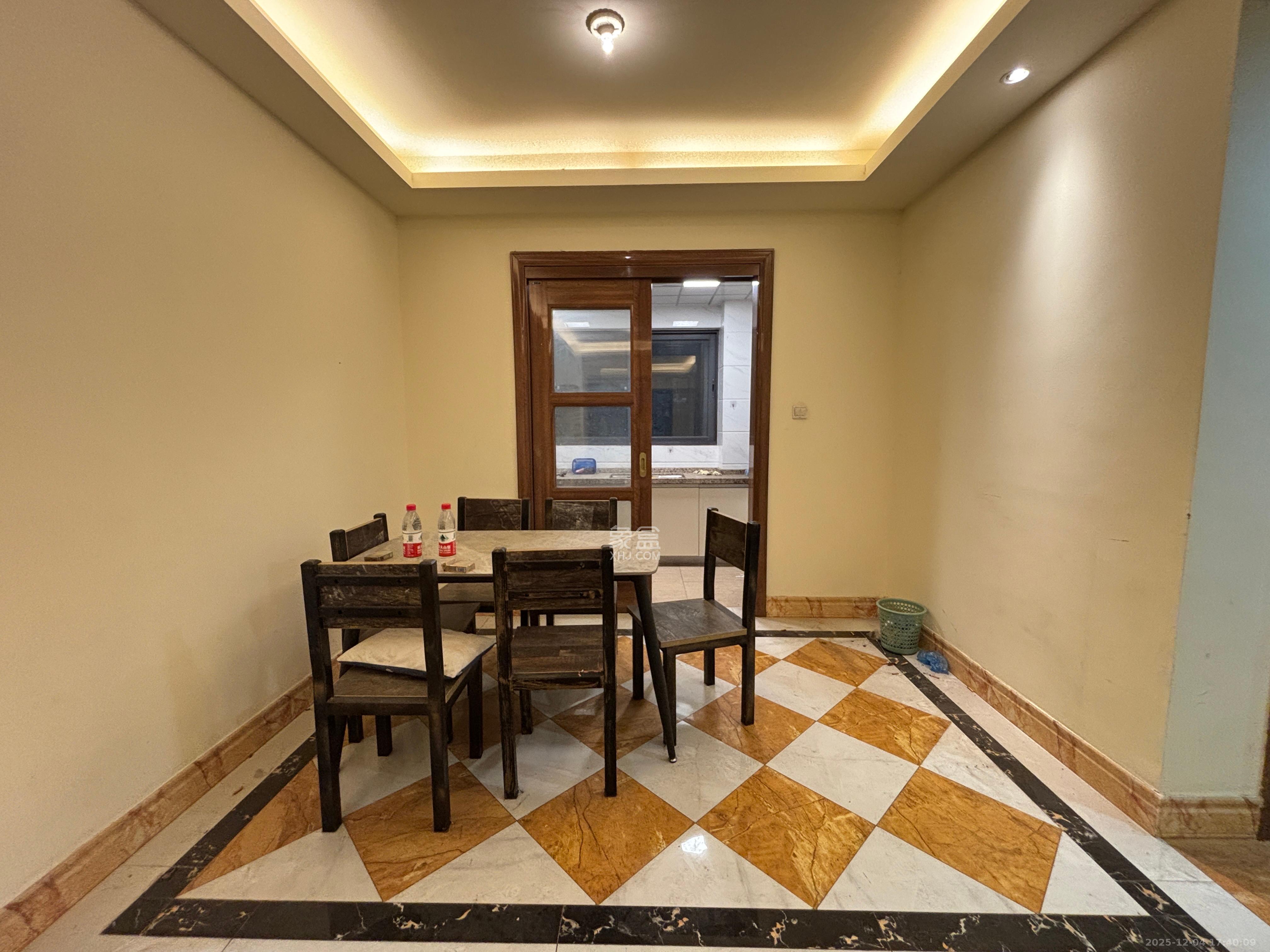 碧桂园南城首府（东宸林海）  3室2厅1卫    1800.0元/月室内图