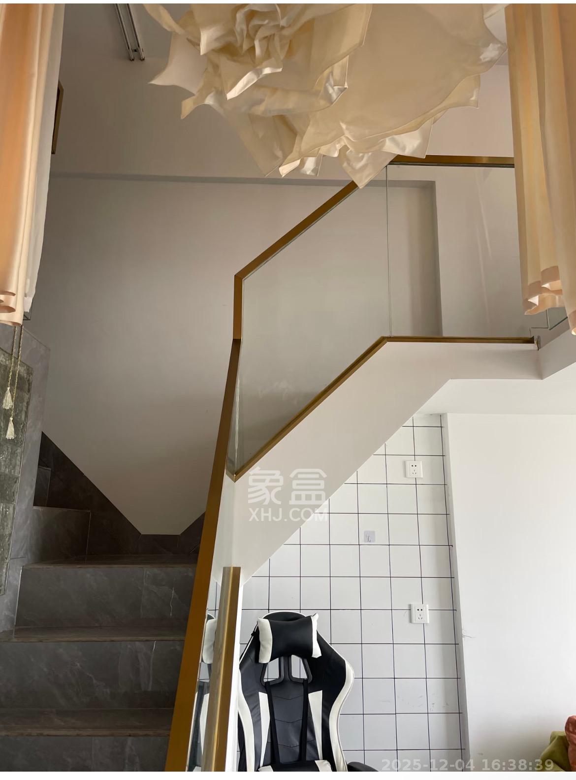 天麓轻奢国际 1室0厅0卫 1700.0元/月 天麓轻奢国际 1室0厅0卫 1700.0元/月室内图