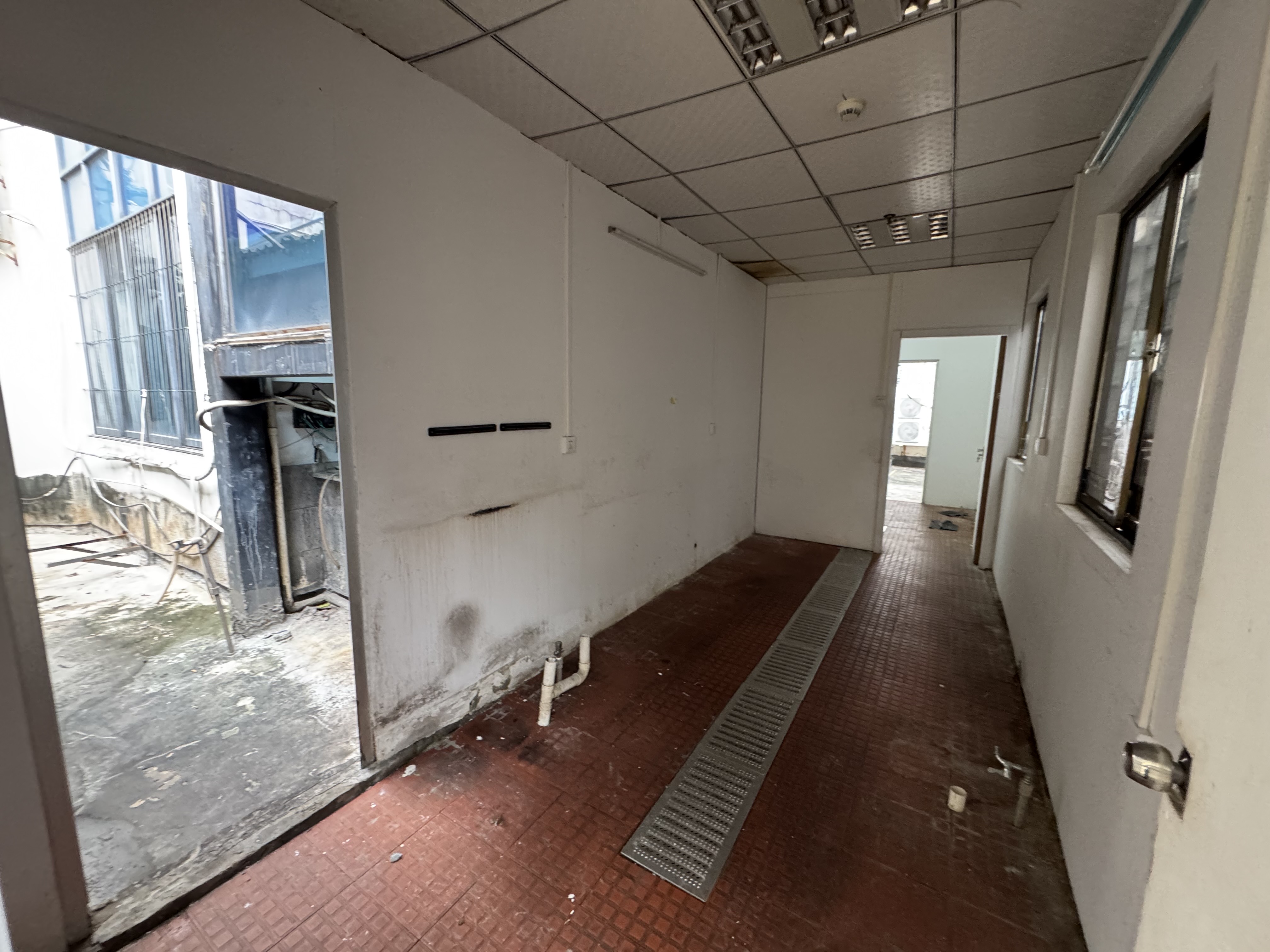 耀江商厦   100.0㎡      4000.0元/月室内图