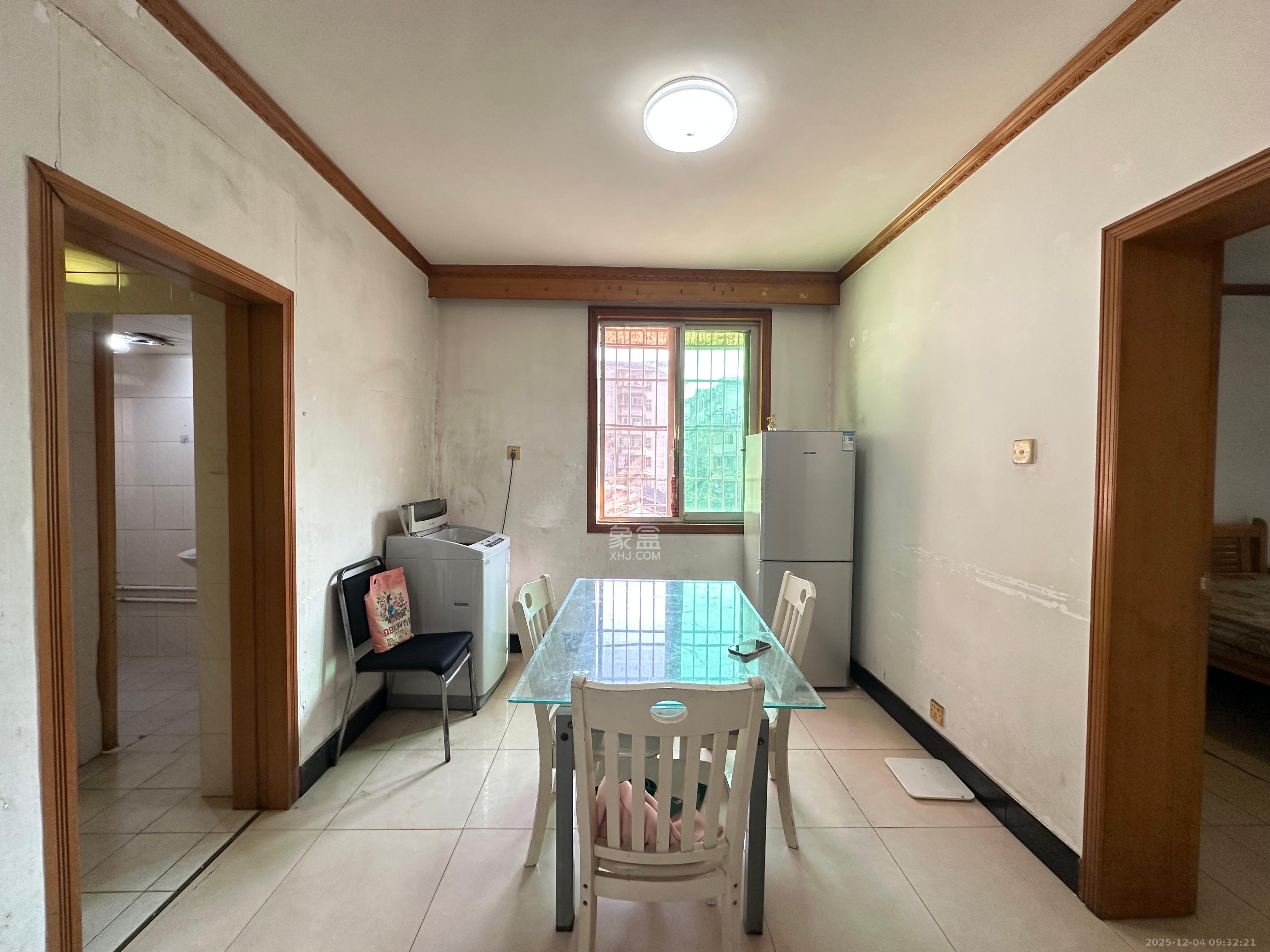 南建公寓 2室1厅1卫 1400.0元/月 南建公寓 2室1厅1卫 1400.0元/月室内图