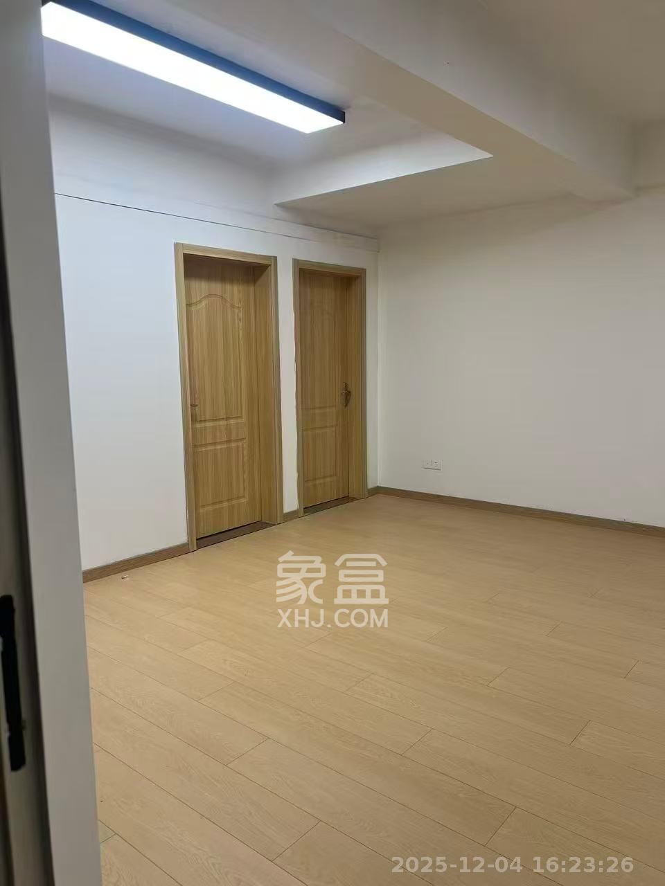 时代帝景 2室2厅1卫 3600.0元/月 时代帝景 2室2厅1卫 3600.0元/月室内图