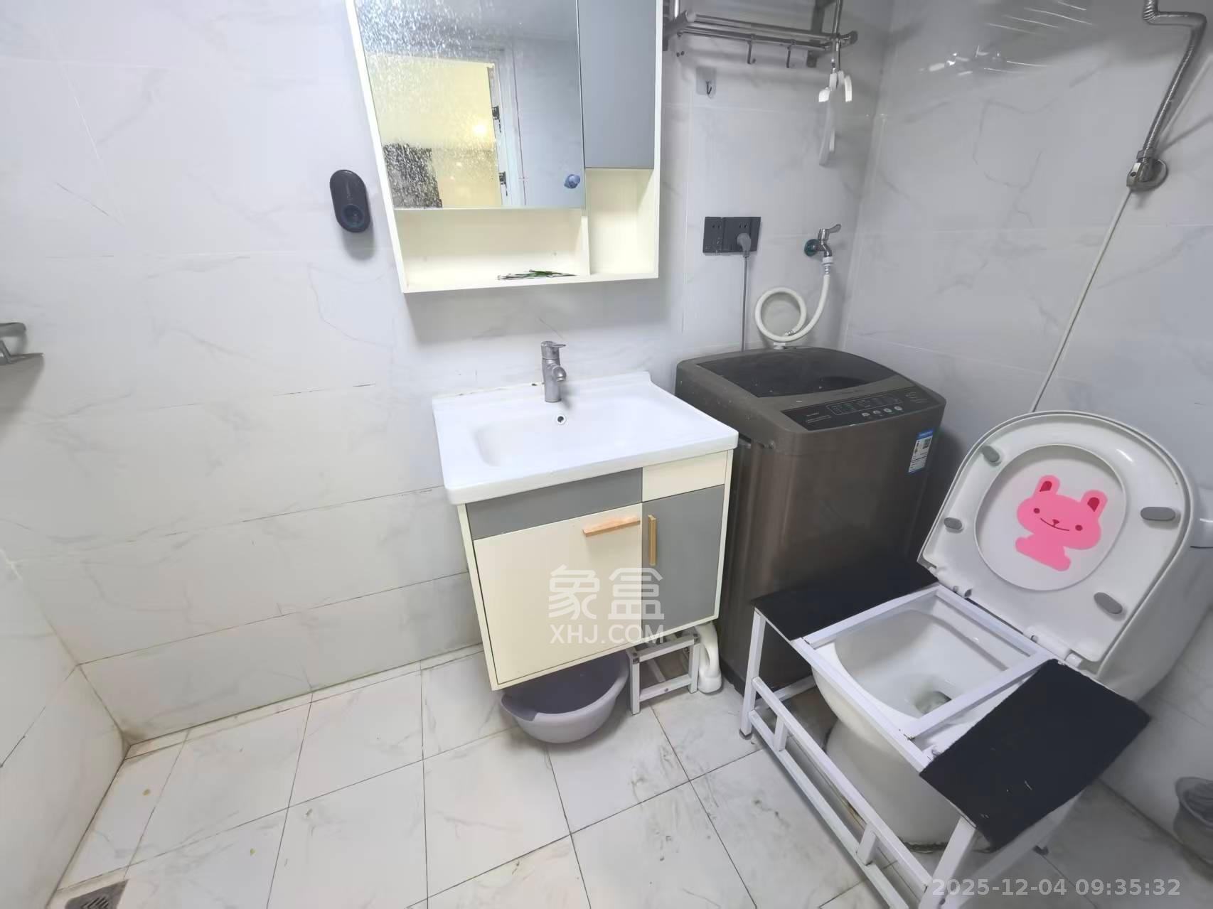 华润翡翠府  1室1厅1卫    1800.0元/月室内图