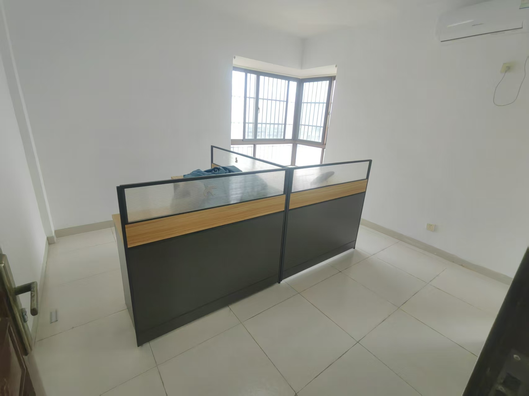 九九华府（一期）  3室2厅2卫    3000.0元/月室内图